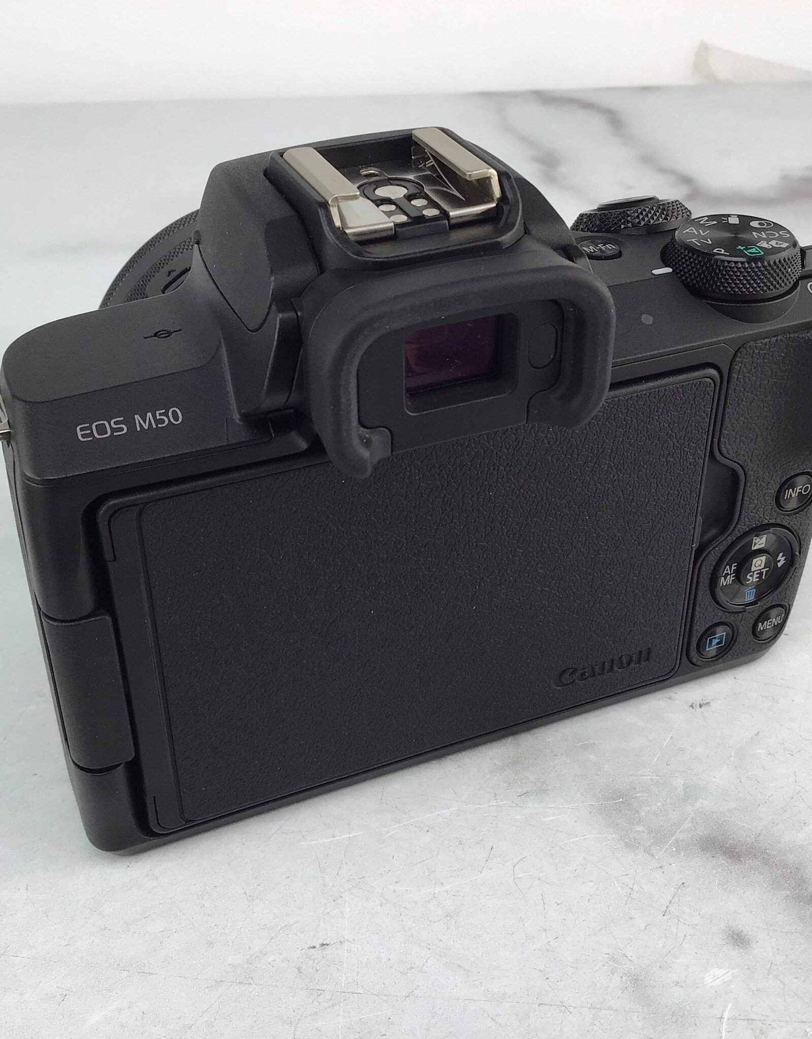 CANON Canon EOS M50 Camera w/ 15-45mm Used Good