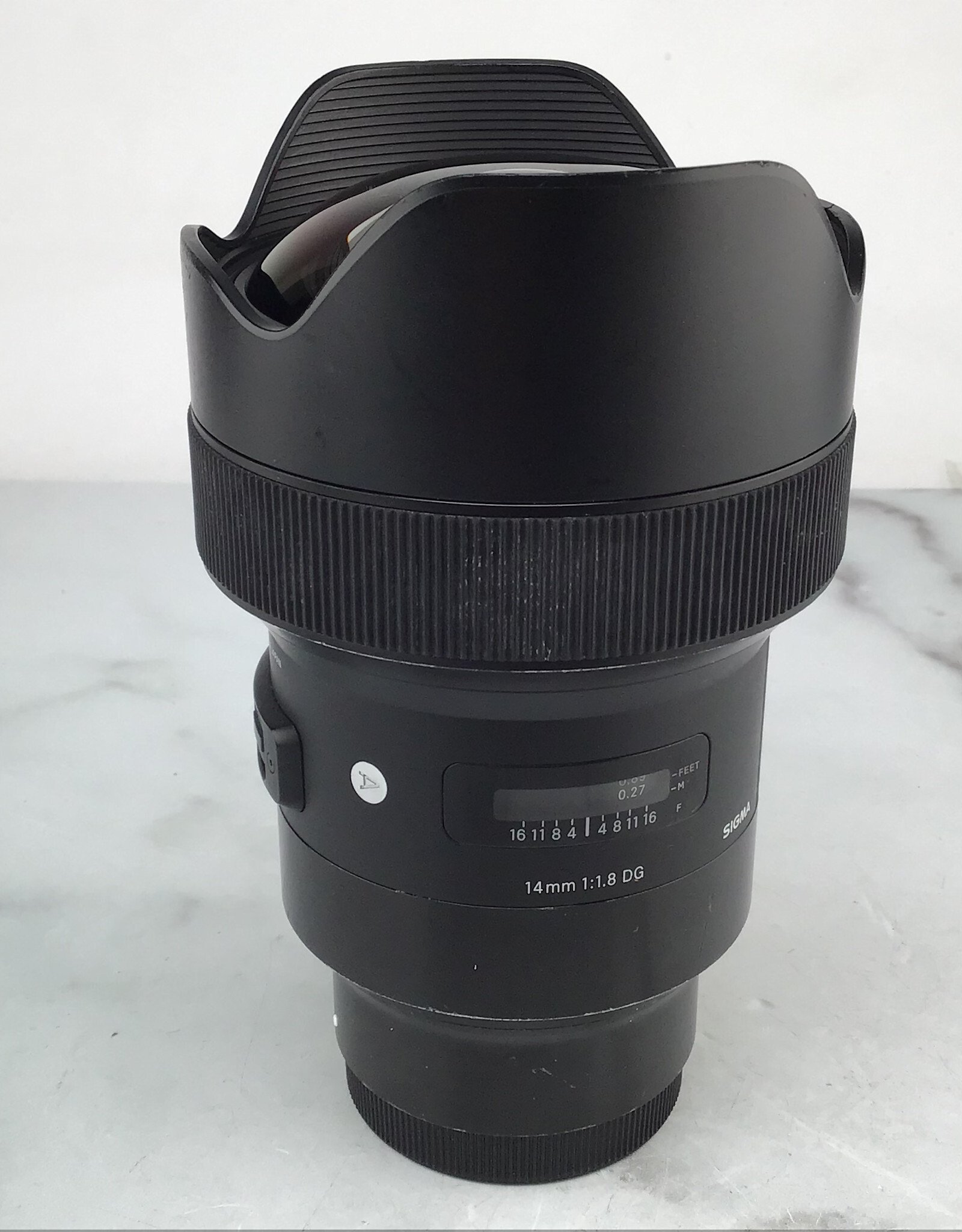 SIGMA Sigma Art 14mm f1.8 DG Lens for Sony FE used BGN