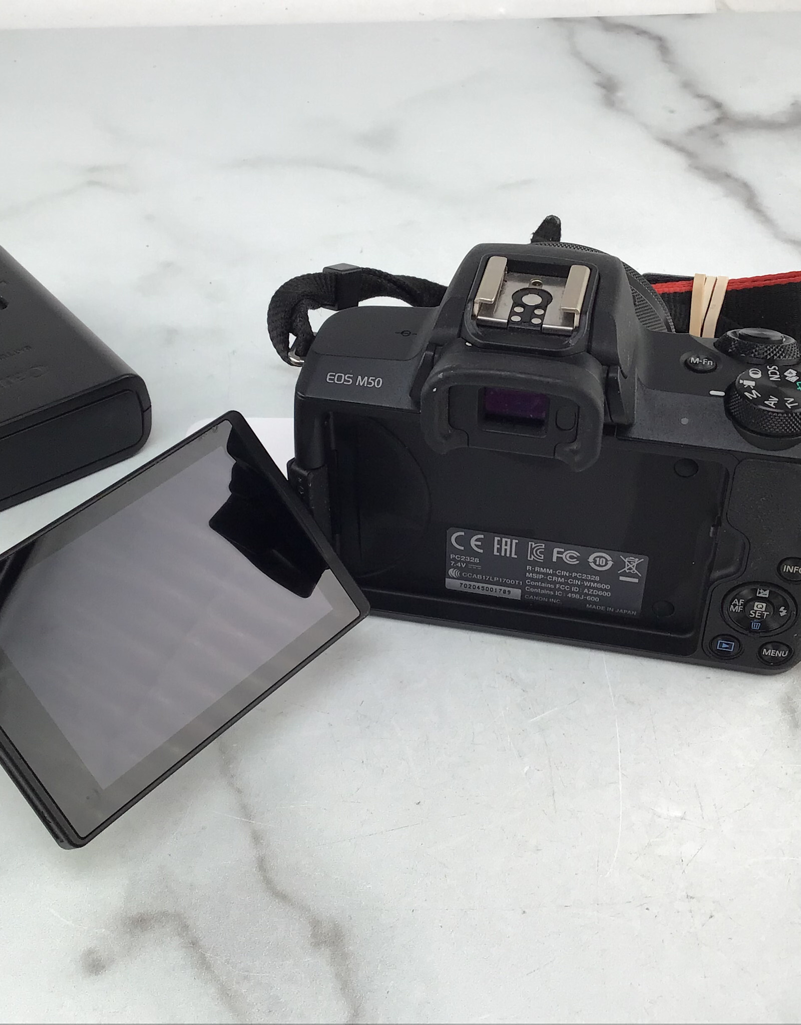 CANON Canon EOS M50 Camera w/ 15-45mm Used Good