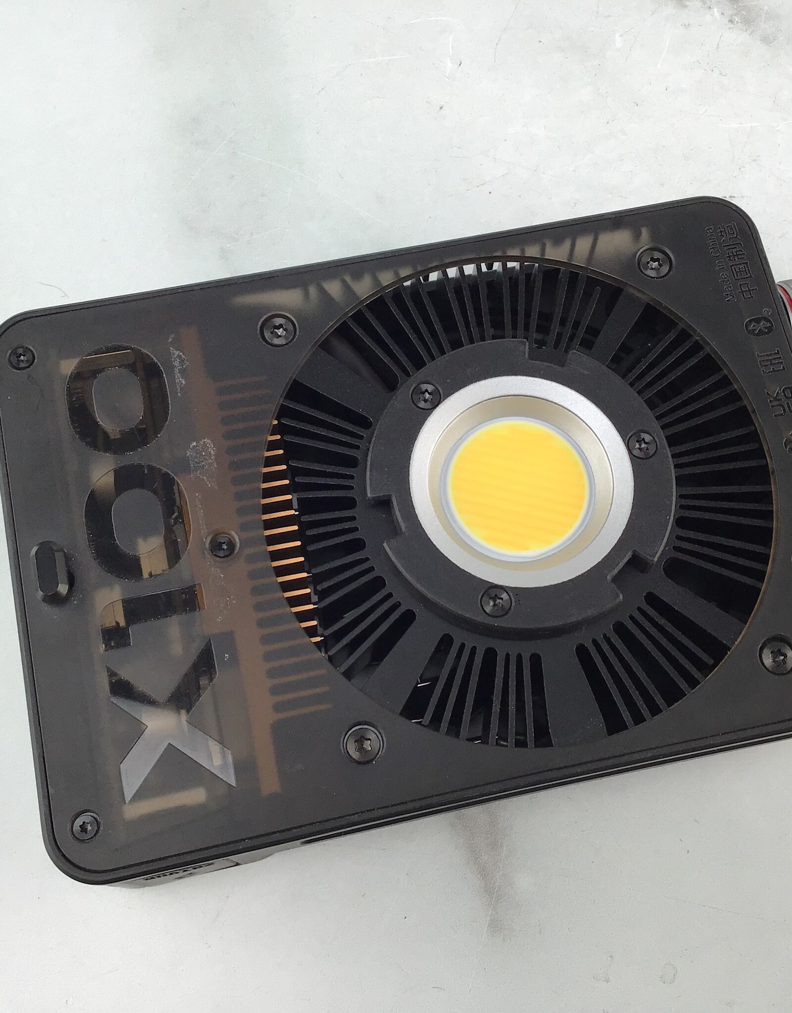 Zhiyun Molus X100 LED Light No Cords Used Good