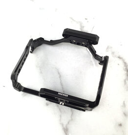 Neewer Neewer Camera Cage for Panasonic GH6 Used Good