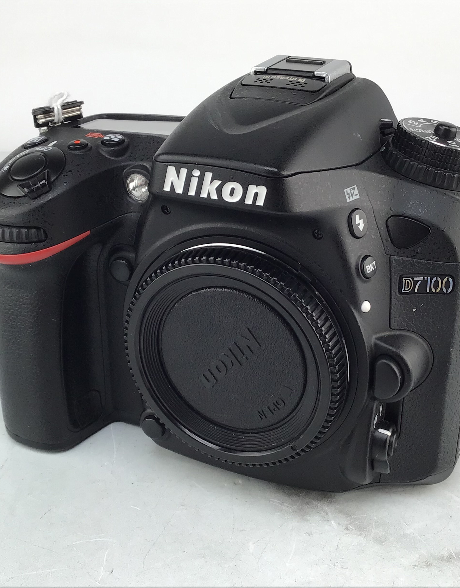 NIKON Nikon D7100 Camera Body Used