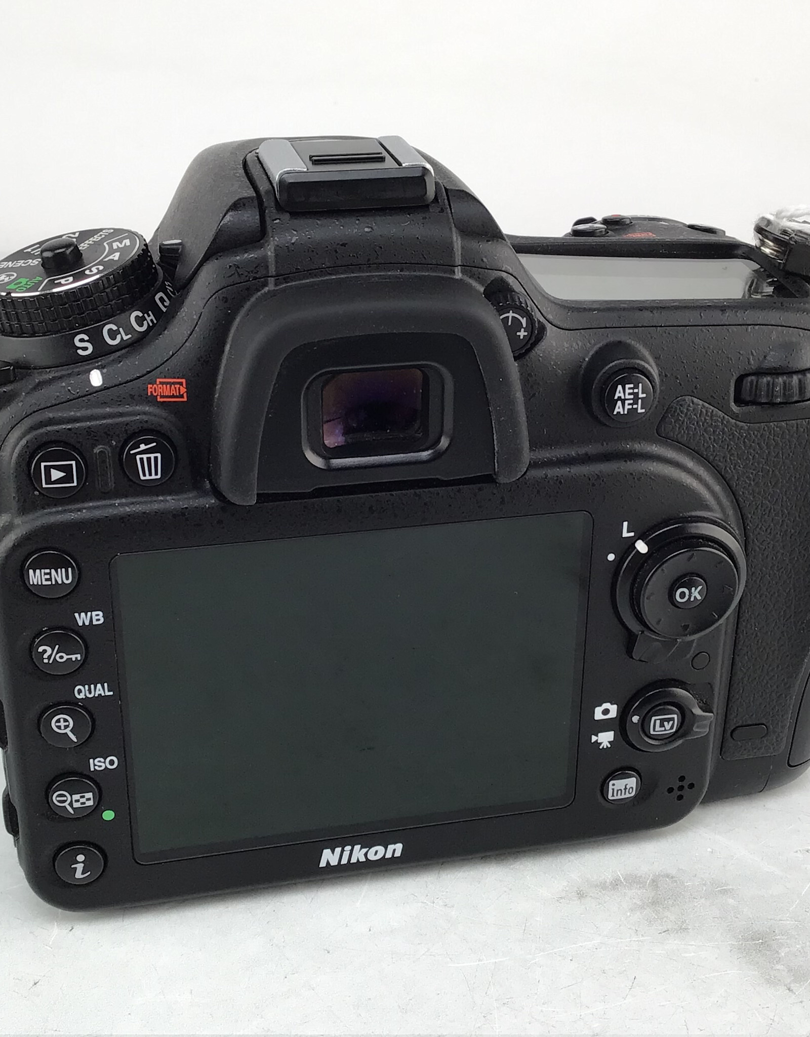 NIKON Nikon D7100 Camera Body Used