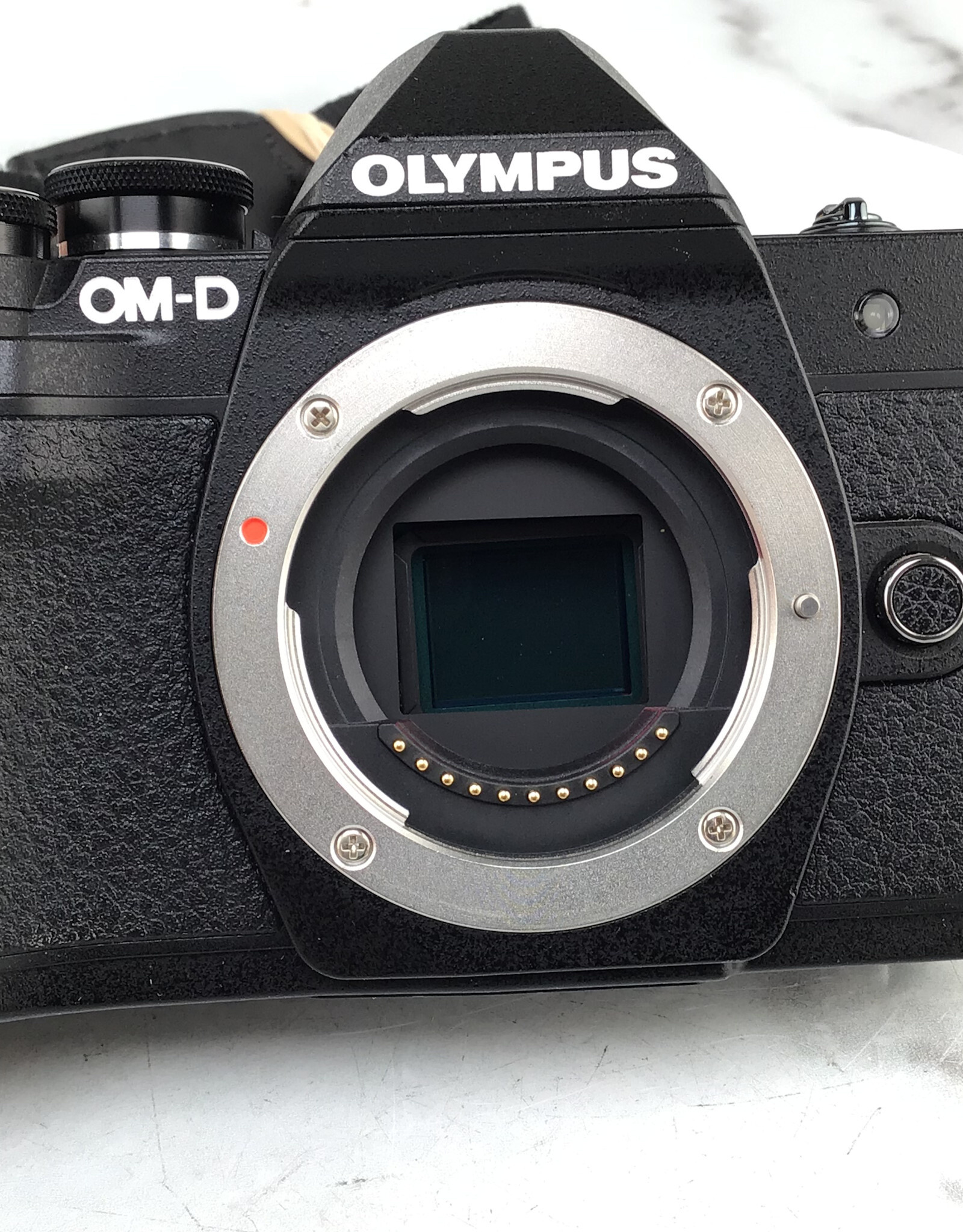 OLYMPUS Olympus OM-D E-M10 III Camera Used Good