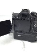 SONY Sony A7R V Camera w/ VGC4EM Grip Used Good