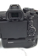 SONY Sony A7R V Camera w/ VGC4EM Grip Used Good