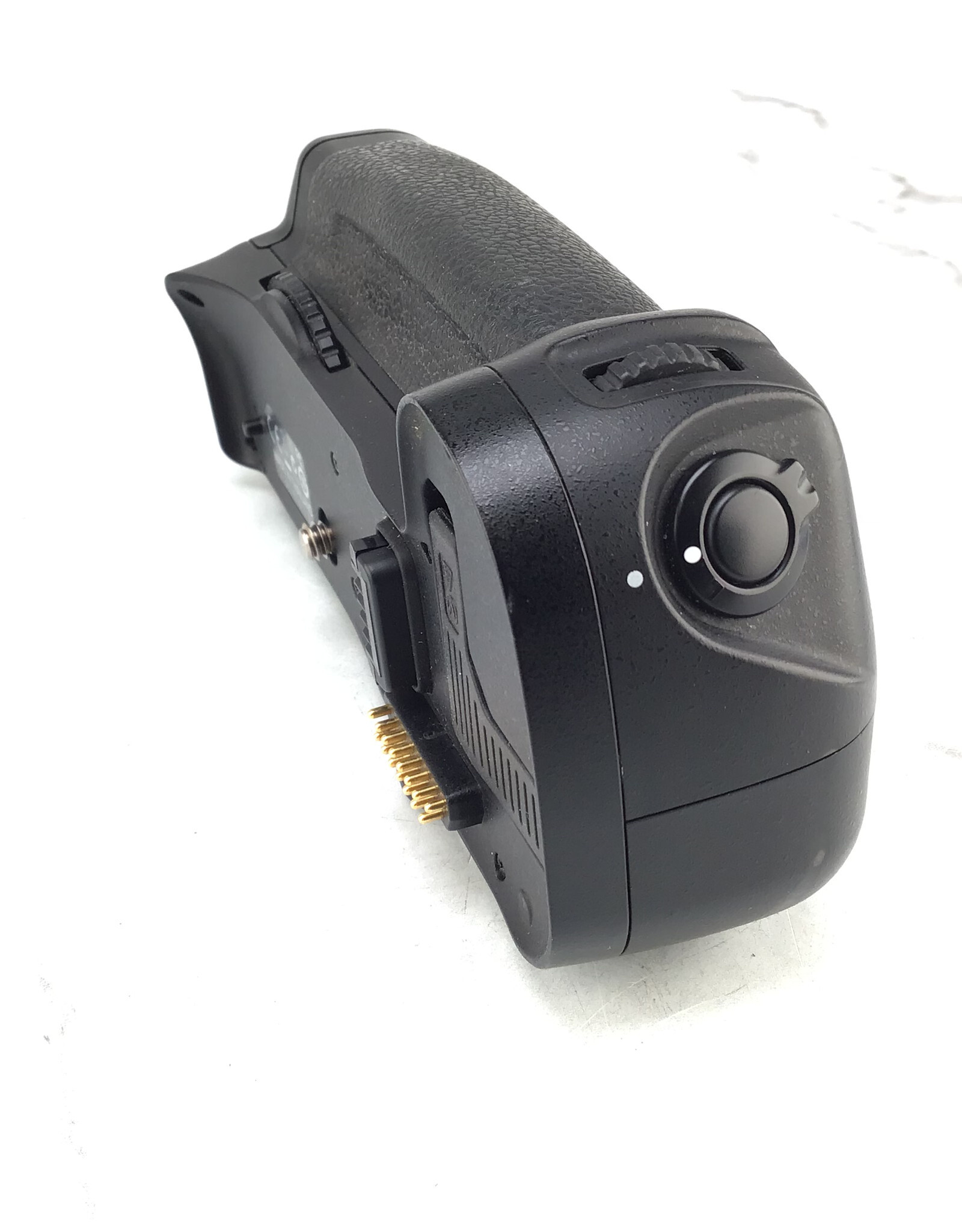 NIKON Nikon MB-D10 Battery Grip for, D300, D700 Used Good