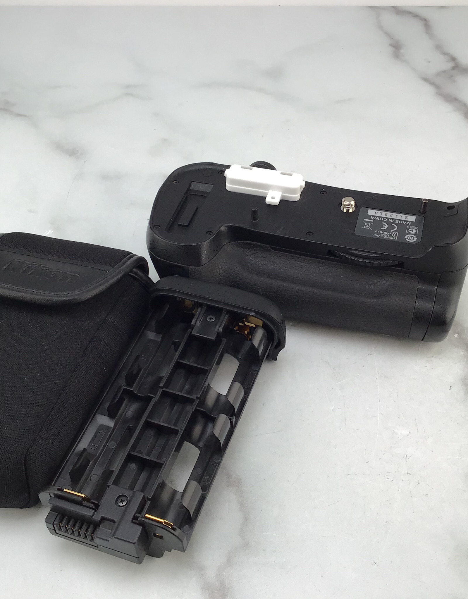 NIKON Nikon MB-D12 Battery Grip for D800, D810 Used Good