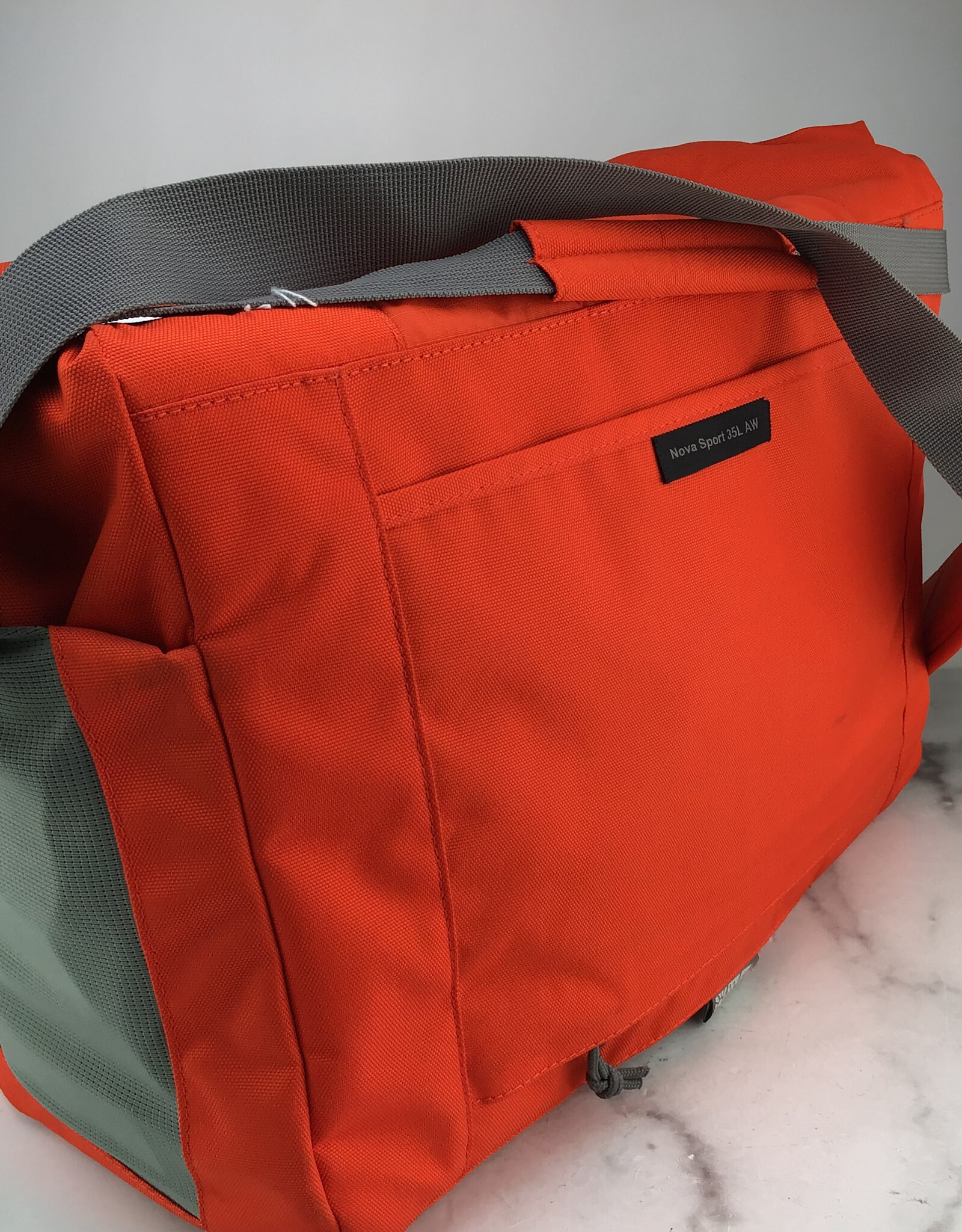 LOWEPRO LowePro Nova Sport 35L AW Camera Bag Used Good