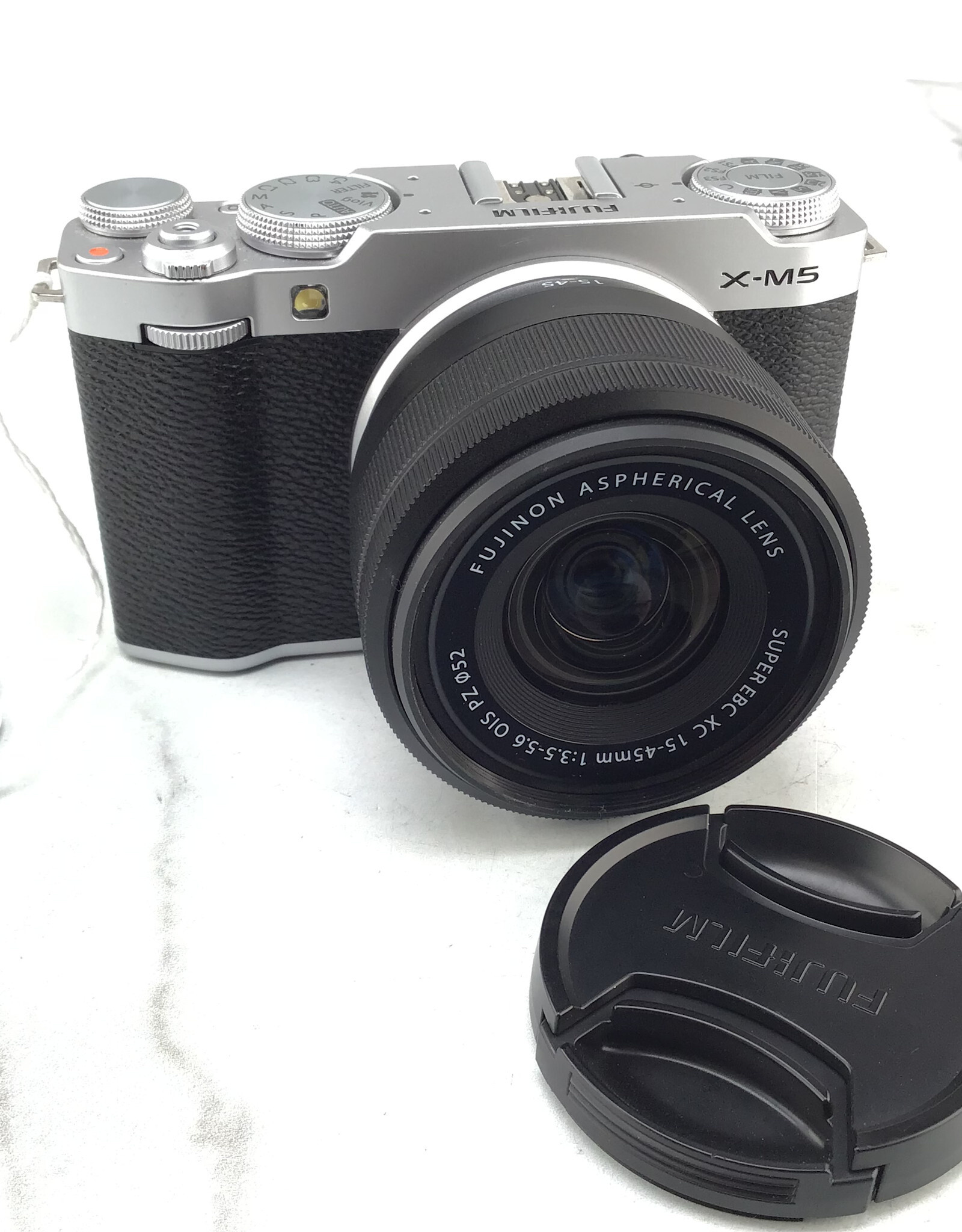 FUJI Fuji X-M5 Camera w/ 15-45mm Used Good