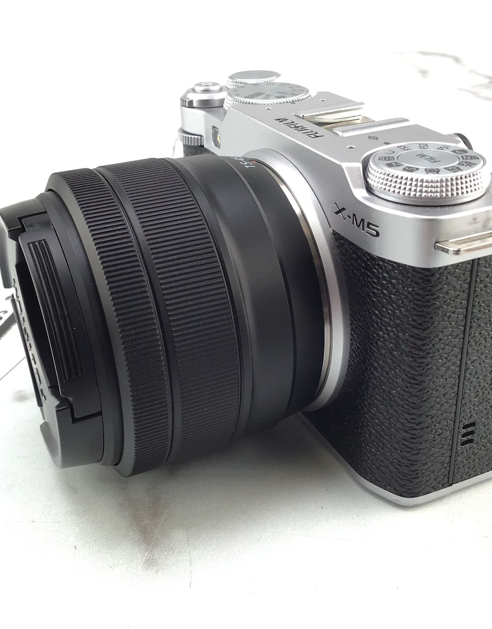 FUJI Fuji X-M5 Camera w/ 15-45mm Used Good