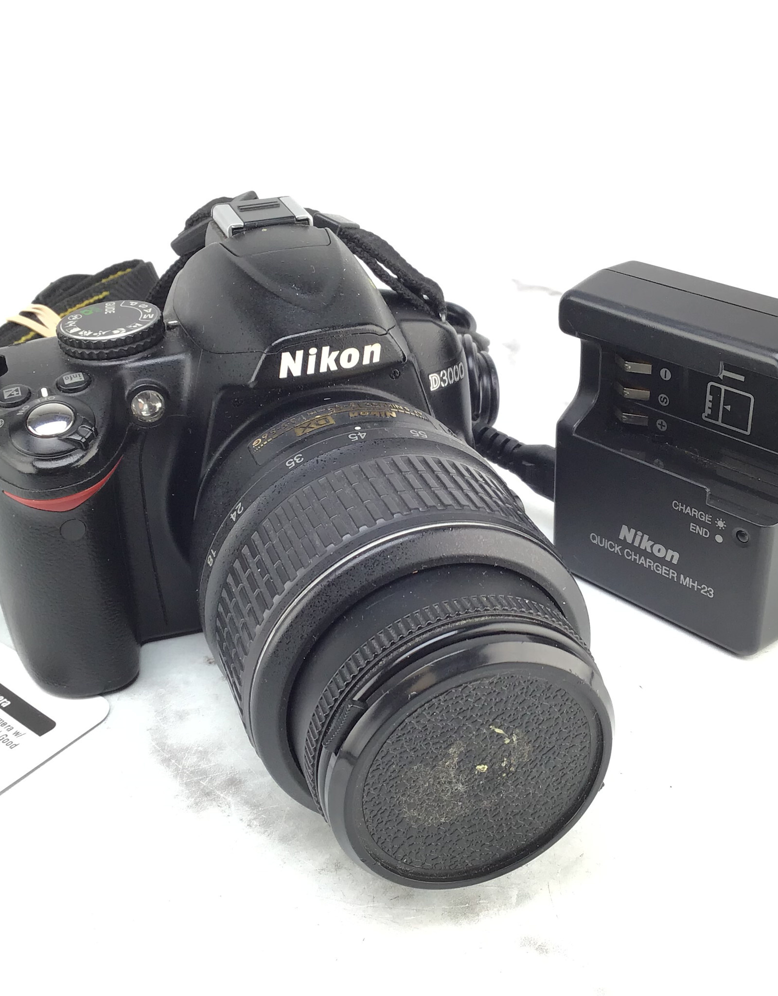 NIKON Nikon D3000 Camera w/ 18-55mm VR Used Good