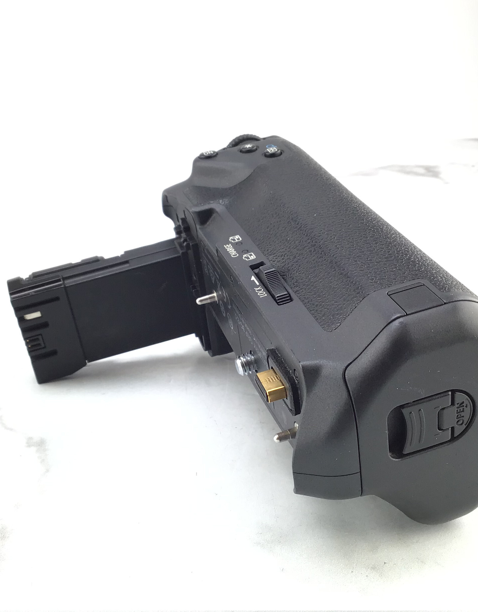 CANON Canon BG-E22 Grip in Box Used EX