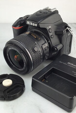 NIKON Nikon D5500 Camera w/ AF-S 18-55mm VR Used Good