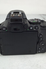NIKON Nikon D5500 Camera w/ AF-S 18-55mm VR Used Good