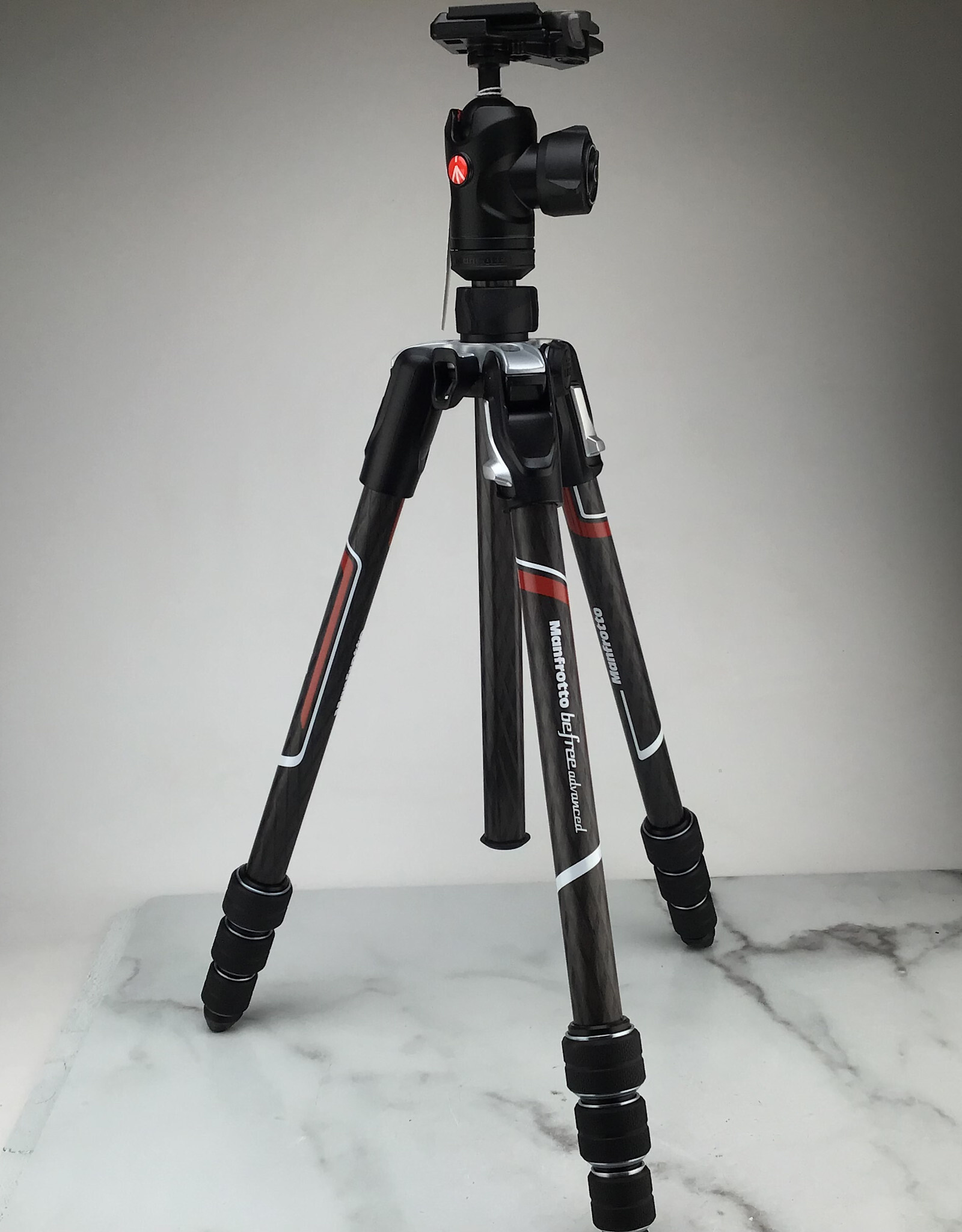 MANFROTTO Manfrotto Befree Advanced Carbon Fiber Tripod with 494 Used EX