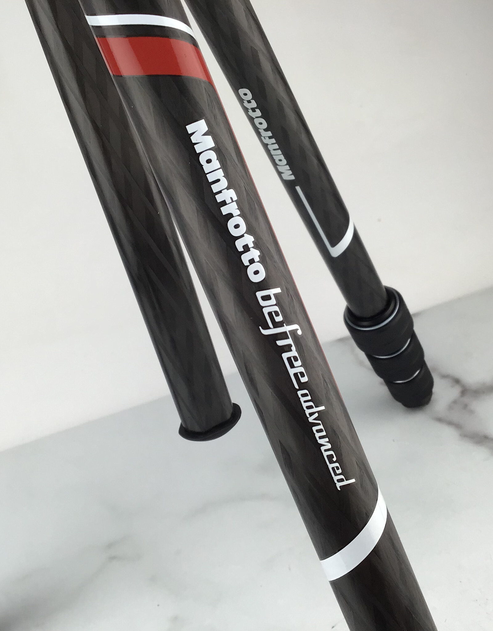 MANFROTTO Manfrotto Befree Advanced Carbon Fiber Tripod with 494 Used EX