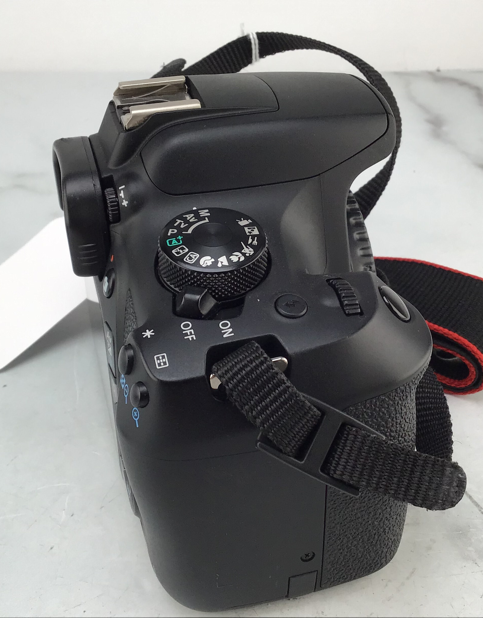 CANON Canon EOS Rebel T6 Camera Body Used