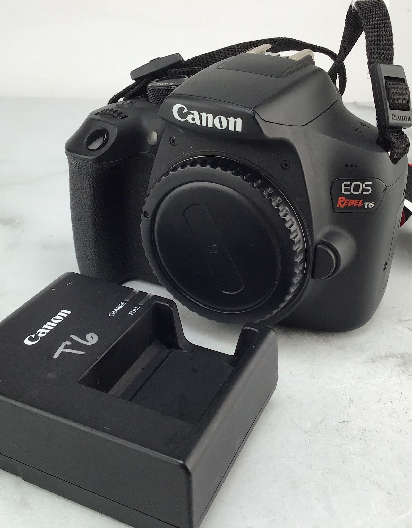 CANON Canon EOS Rebel T6 Camera Body Used