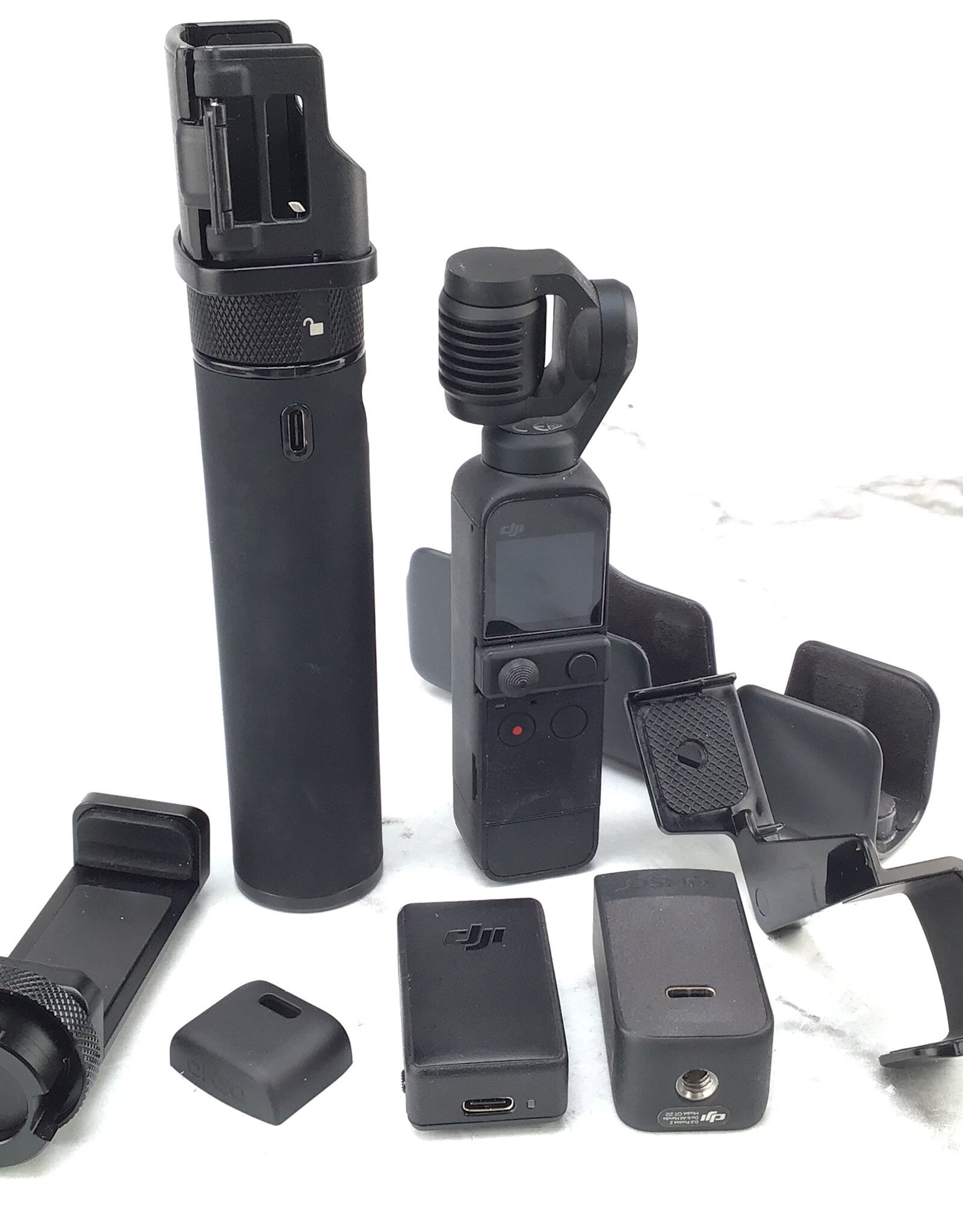 DJI DJI Osmo Pocket 2 Outfit in Case Used Good