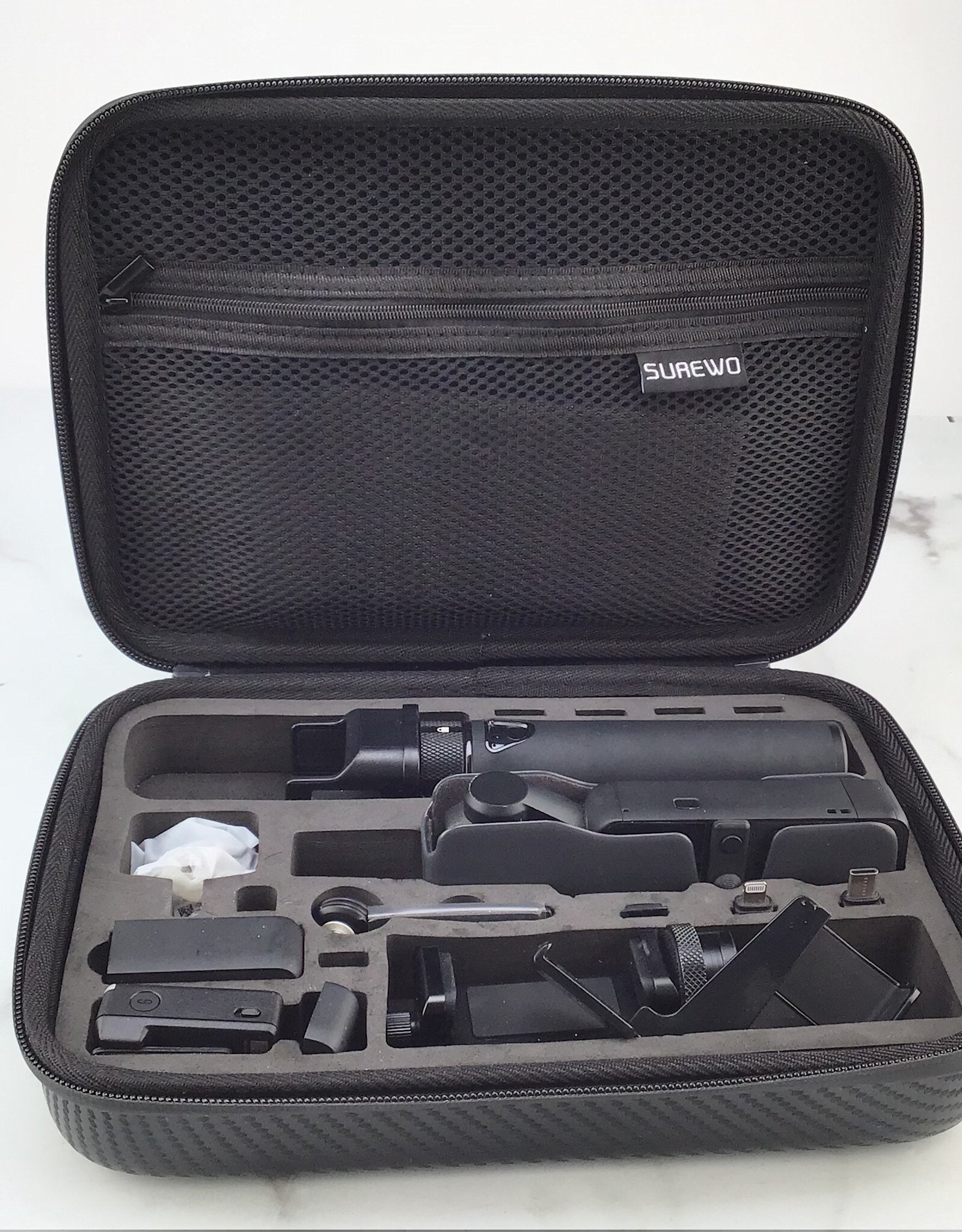 DJI DJI Osmo Pocket 2 Outfit in Case Used Good