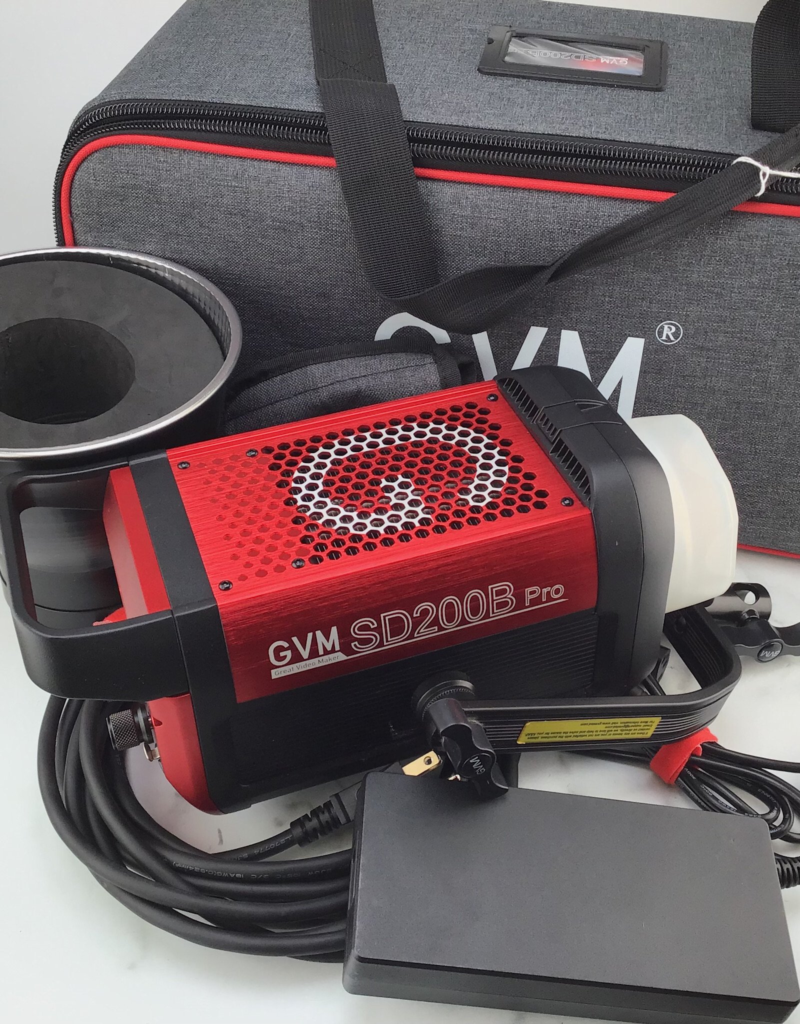 GVM GVM SD200B Pro LED Light w/ Pop Up Softbox Used Good