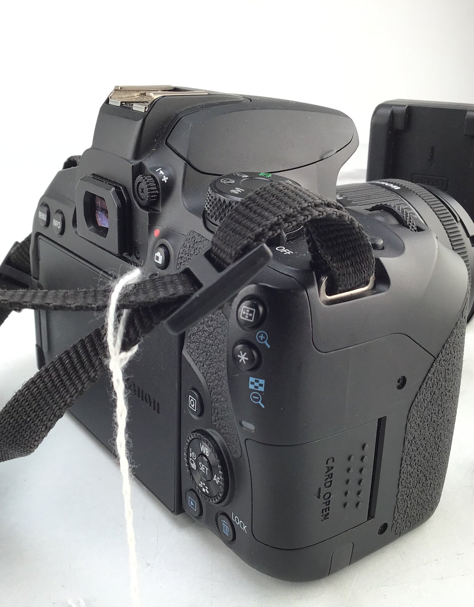 CANON Canon Rebel T8i Camera w/ 18-55mm IS Used Good