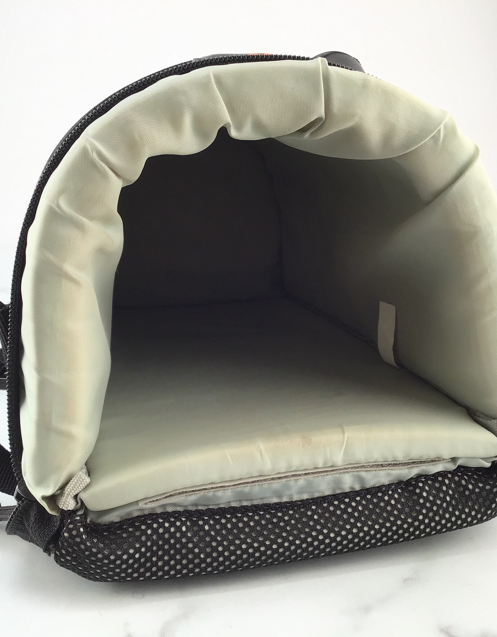 LOWEPRO Lowepro 13x32CM Lens Case Used Good