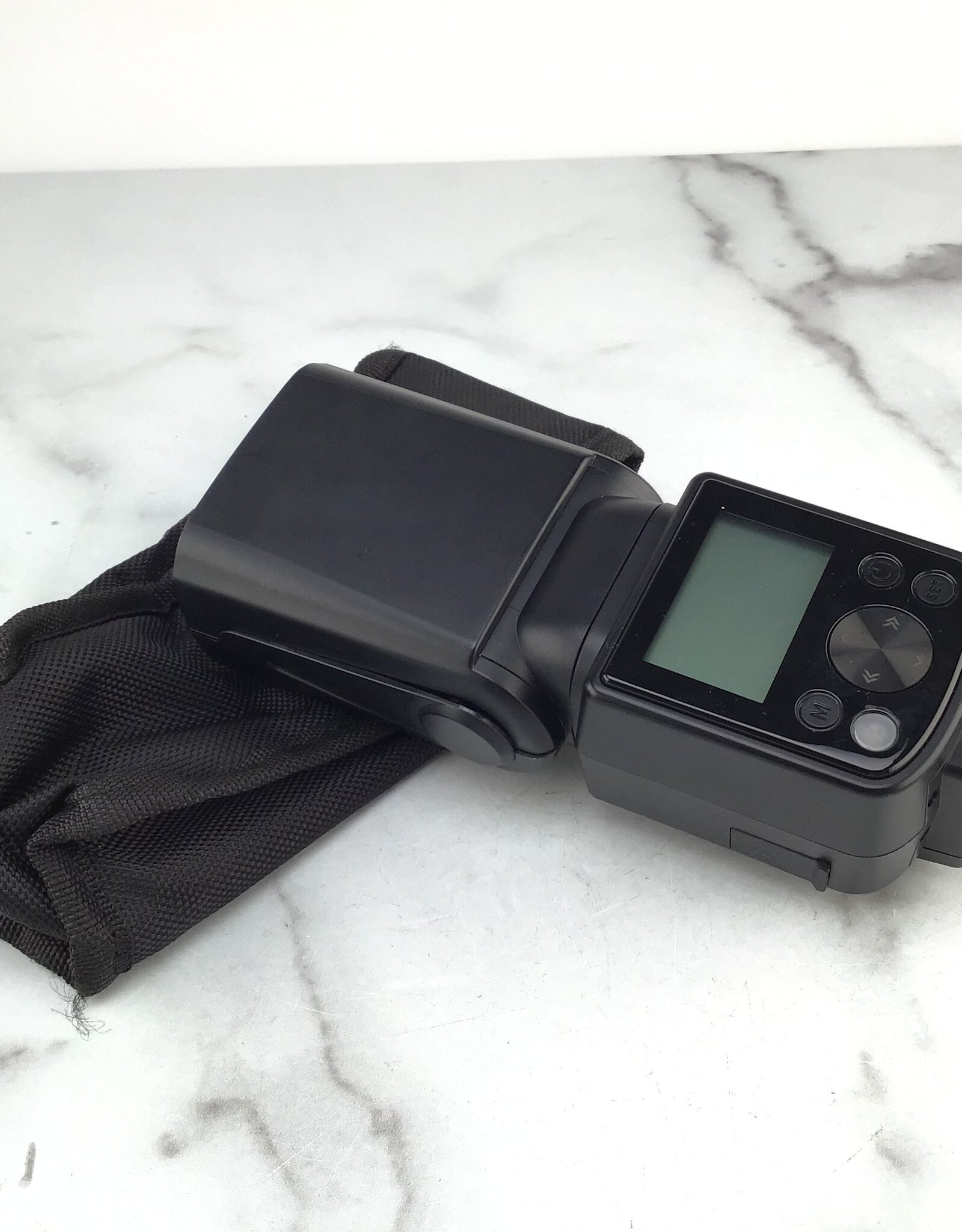 Neewer Neewer NW635II C Flash for Canon Used Good