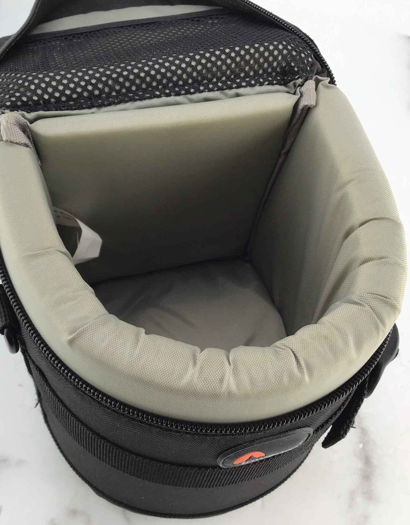 LOWEPRO Lowepro Lens Case 11x14cm Used Good
