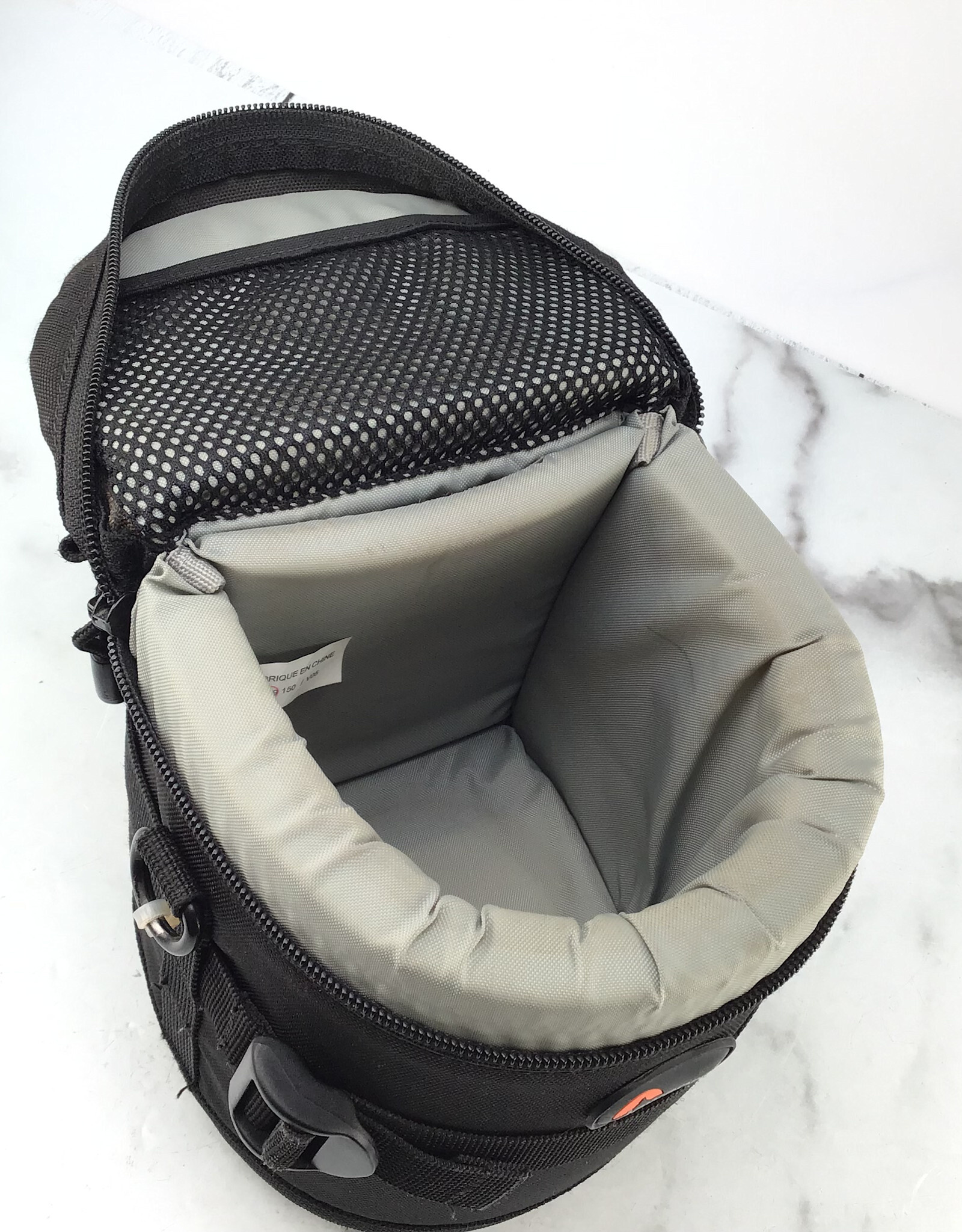 LOWEPRO Lowepro 11x14cm Lens Case Used Fair