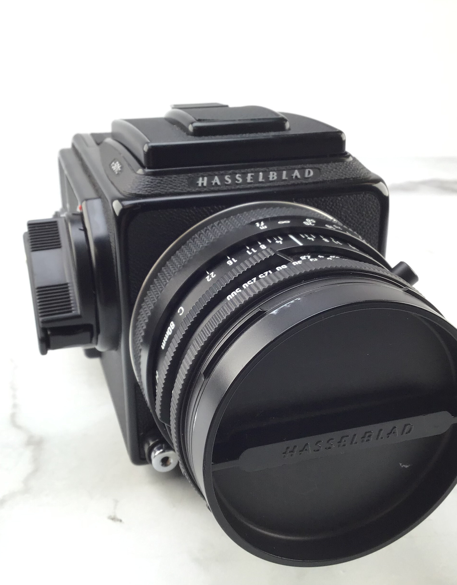 Hasselblad Hasselblad 501C Camera w/ 80mm f2.8 C, A12, Waistlevel Used Good