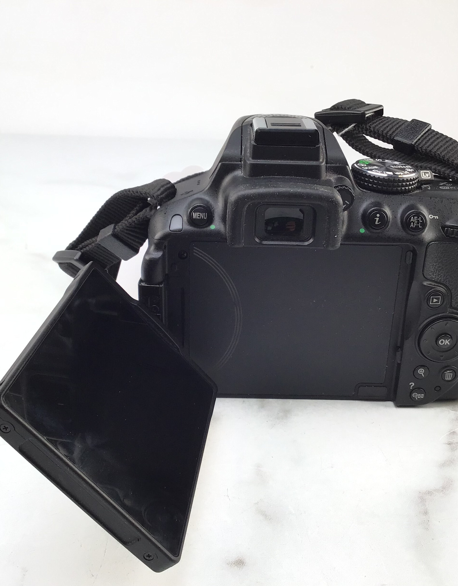 NIKON Nikon D5300 Camera Body Used Good