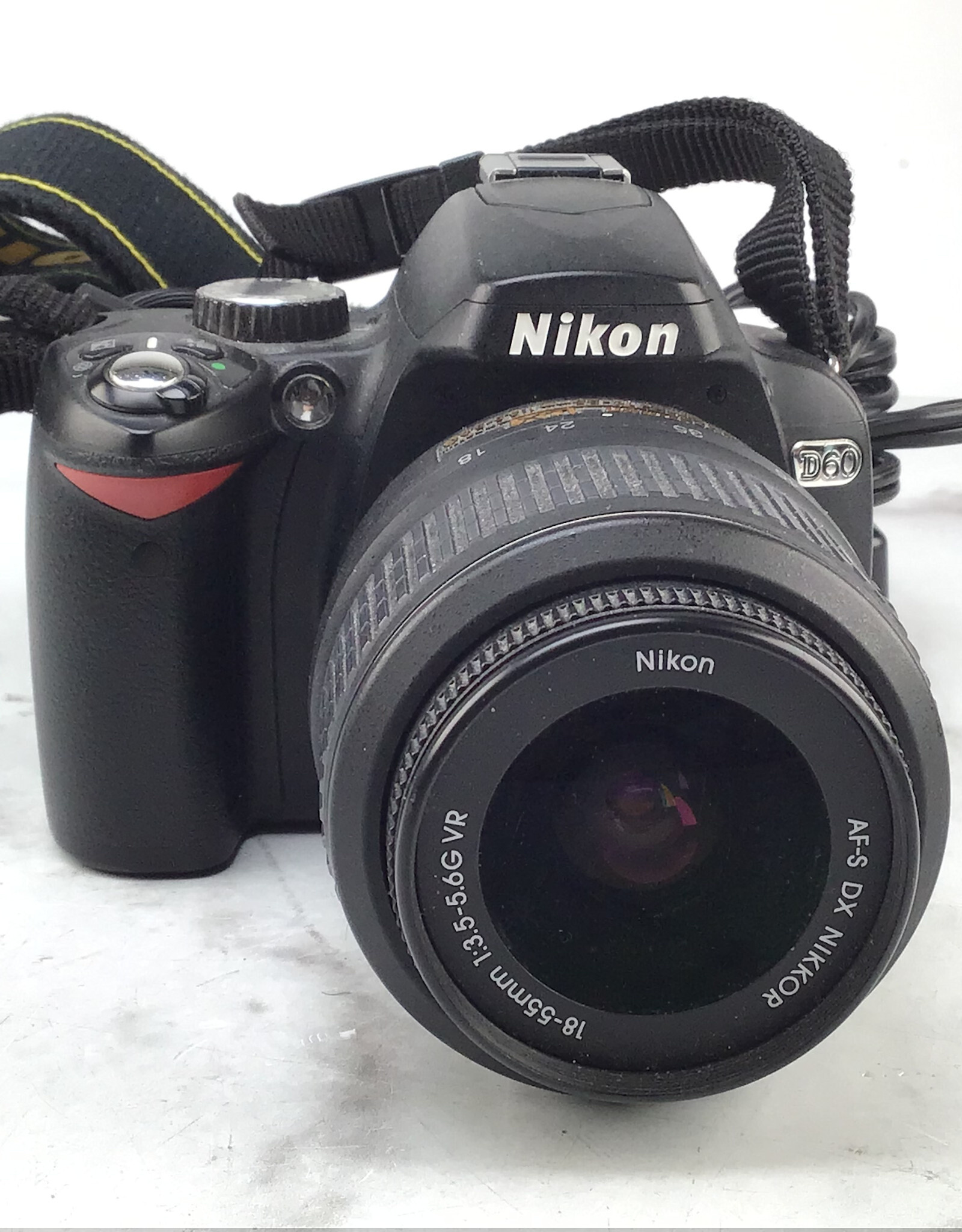 NIKON Nikon D60 Camera w/ 18-55mm Used Good