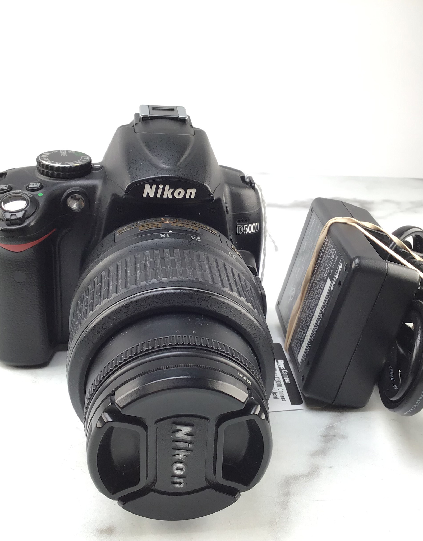 NIKON Nikon D5000 Camera w/ 18-55mm Used Good