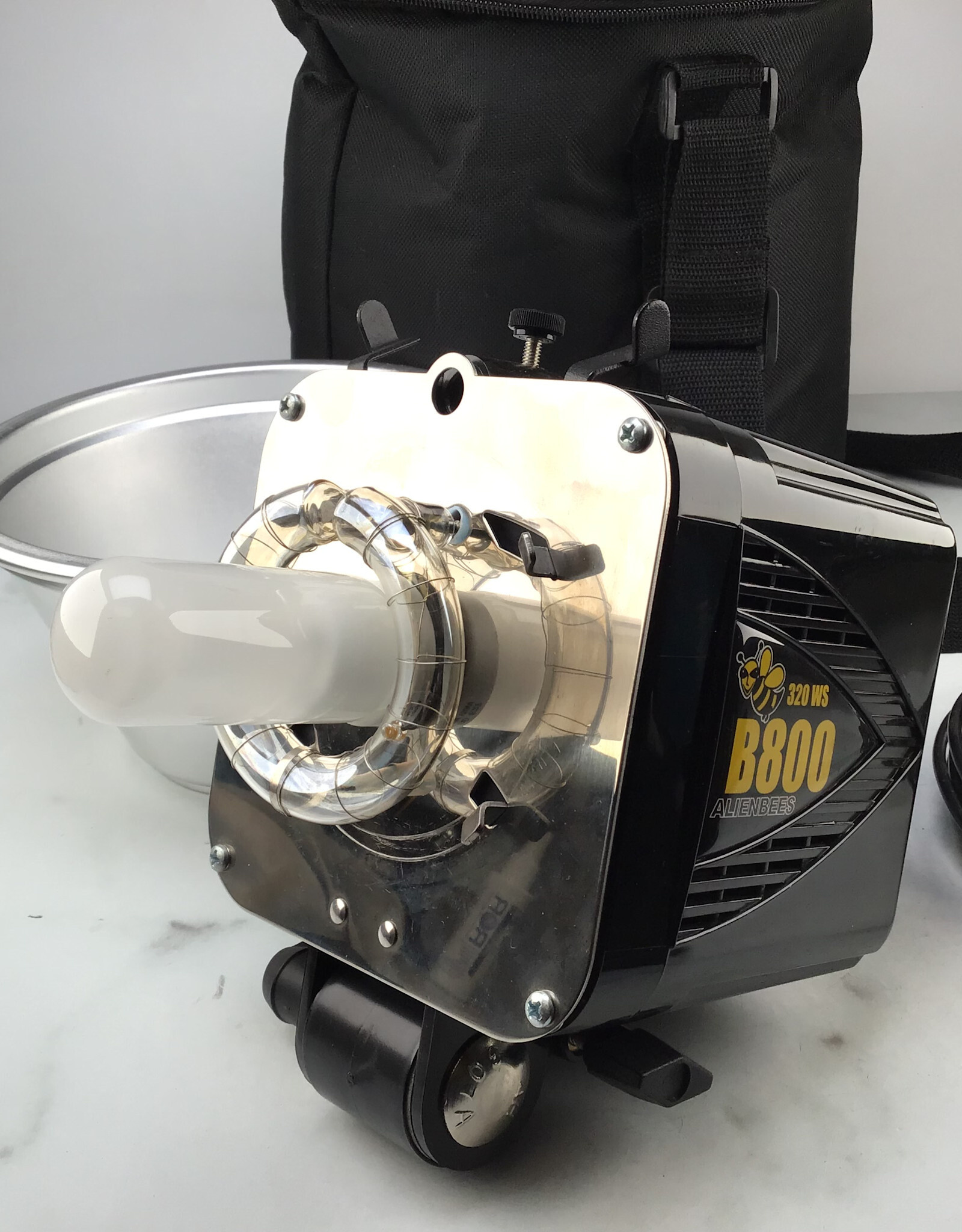 Alien Bees Alien Bees B800 Flash Black Used Good