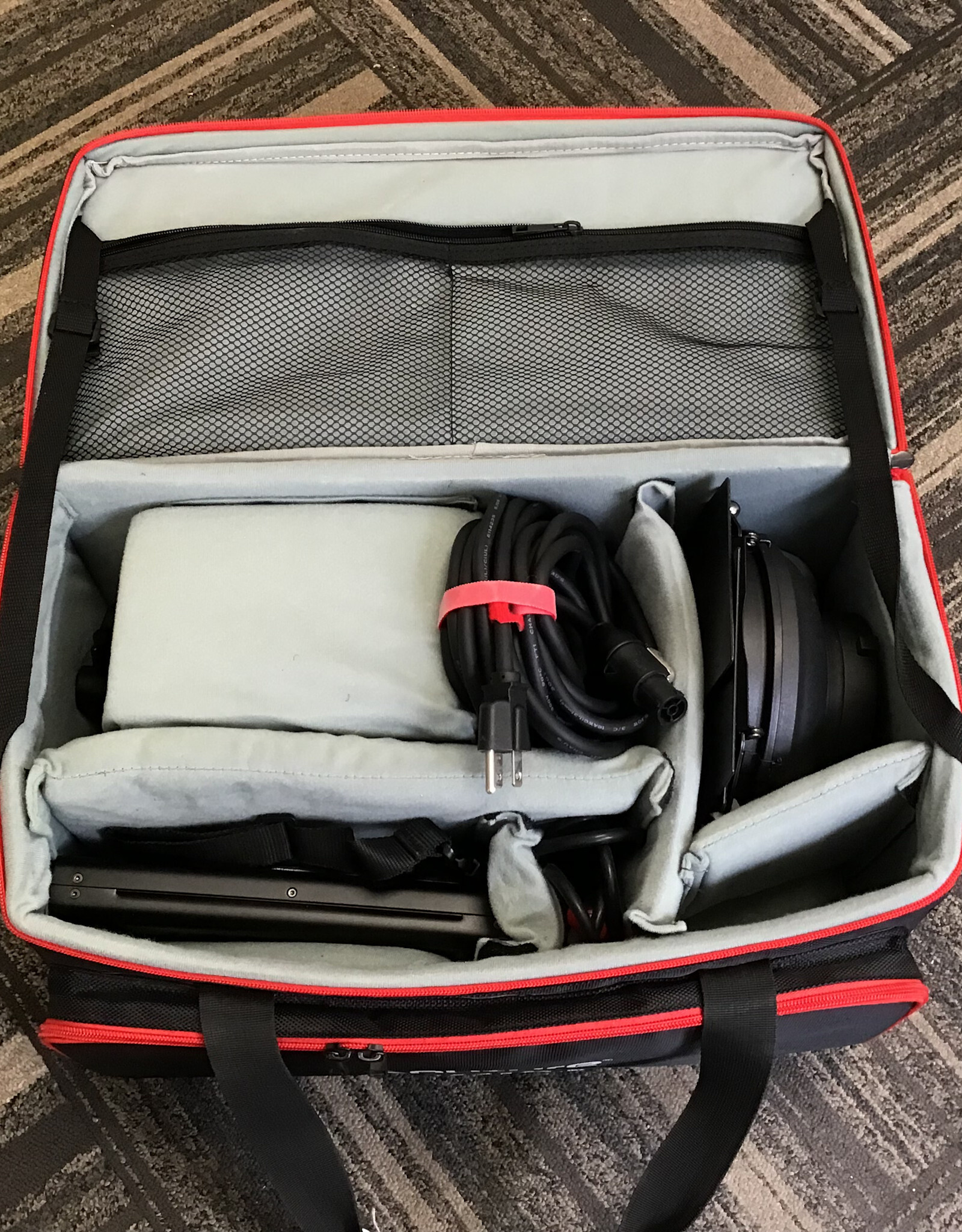 Aputure Apurture LS C120 D II LED Light in Case Used Good