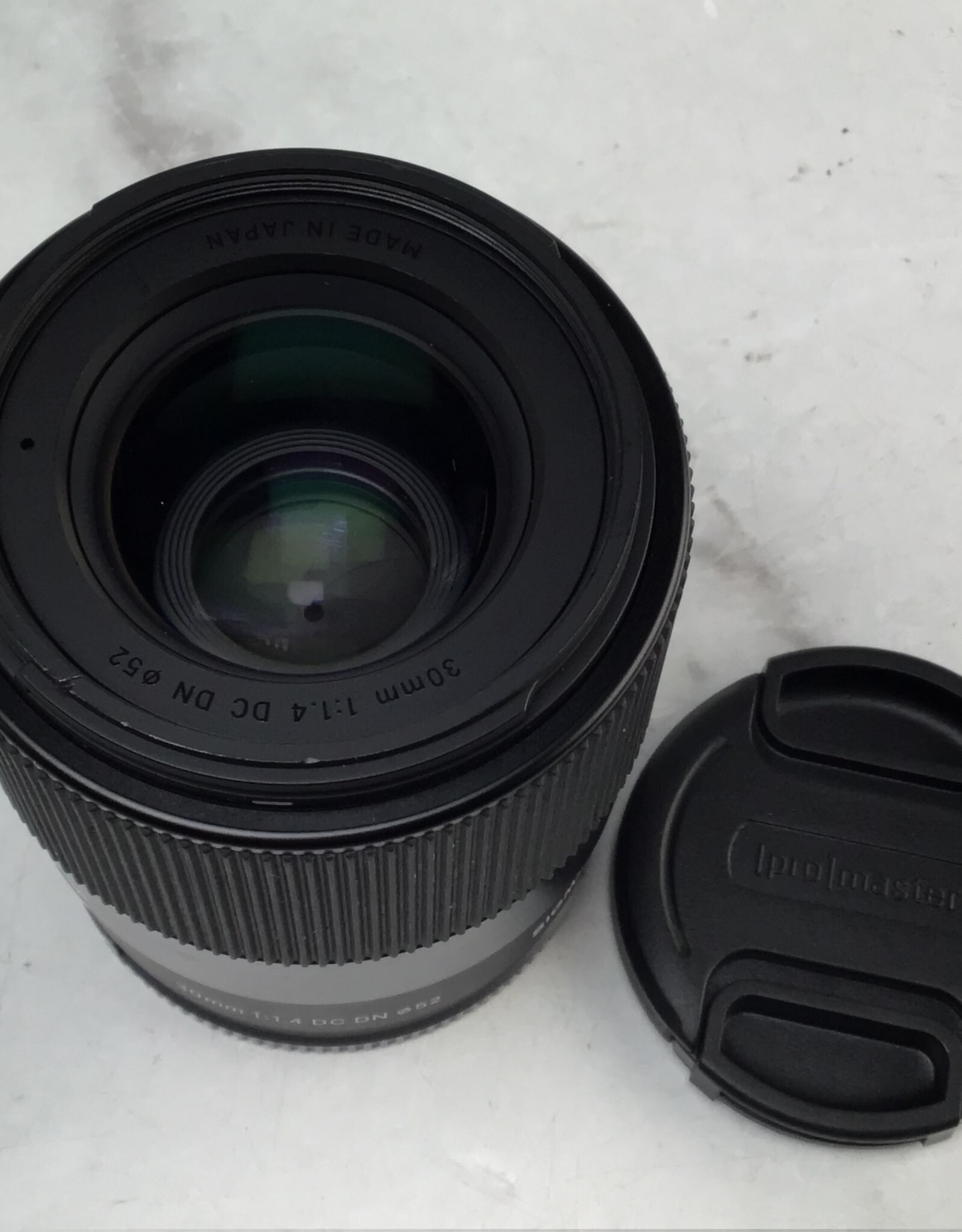 SIGMA Sigma 30mm f1.4 DC DN Lens for Sony E Used Good