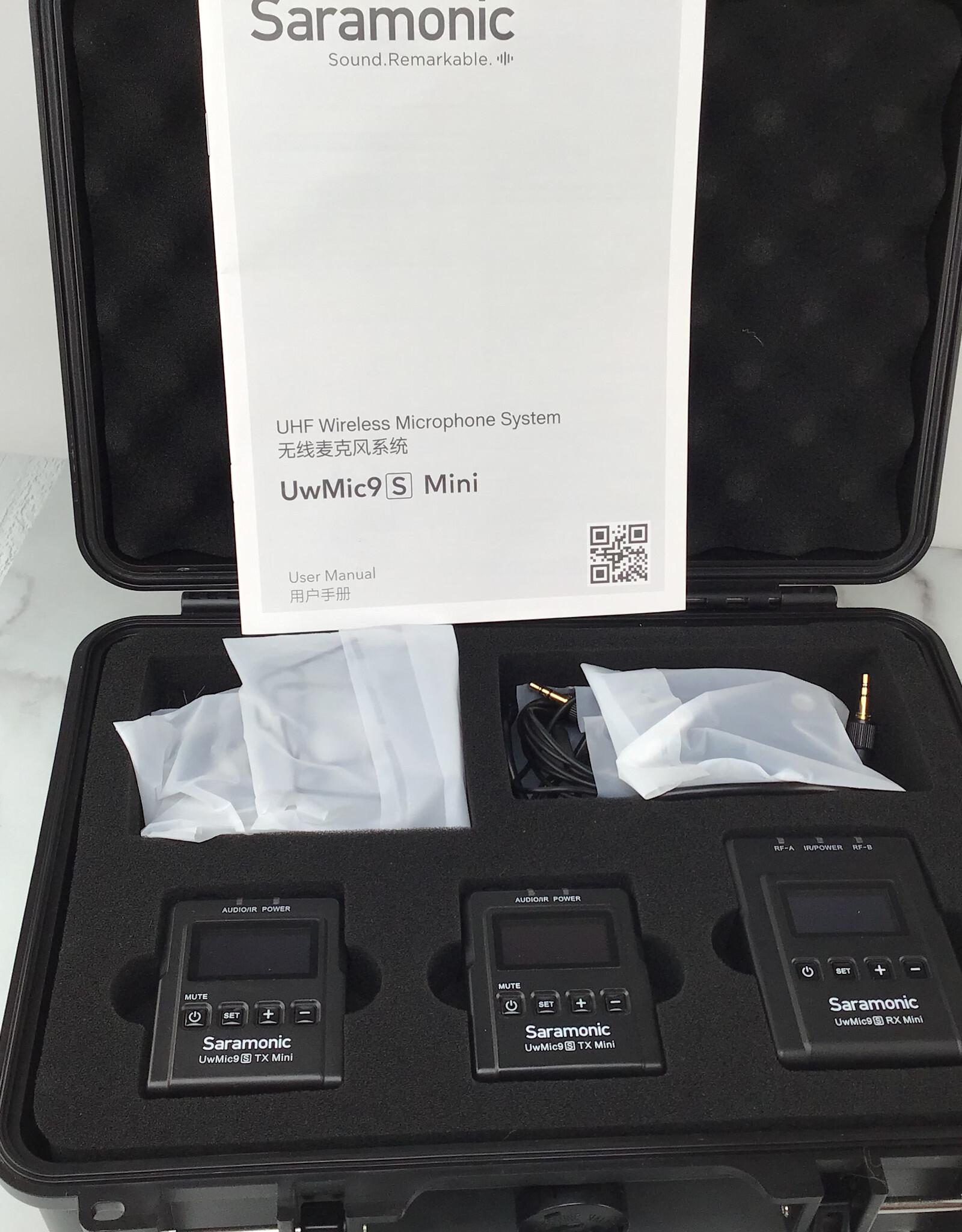 Saramonic UwMic9s Dual Kit (2-TX 1-RX) in Case Used EX