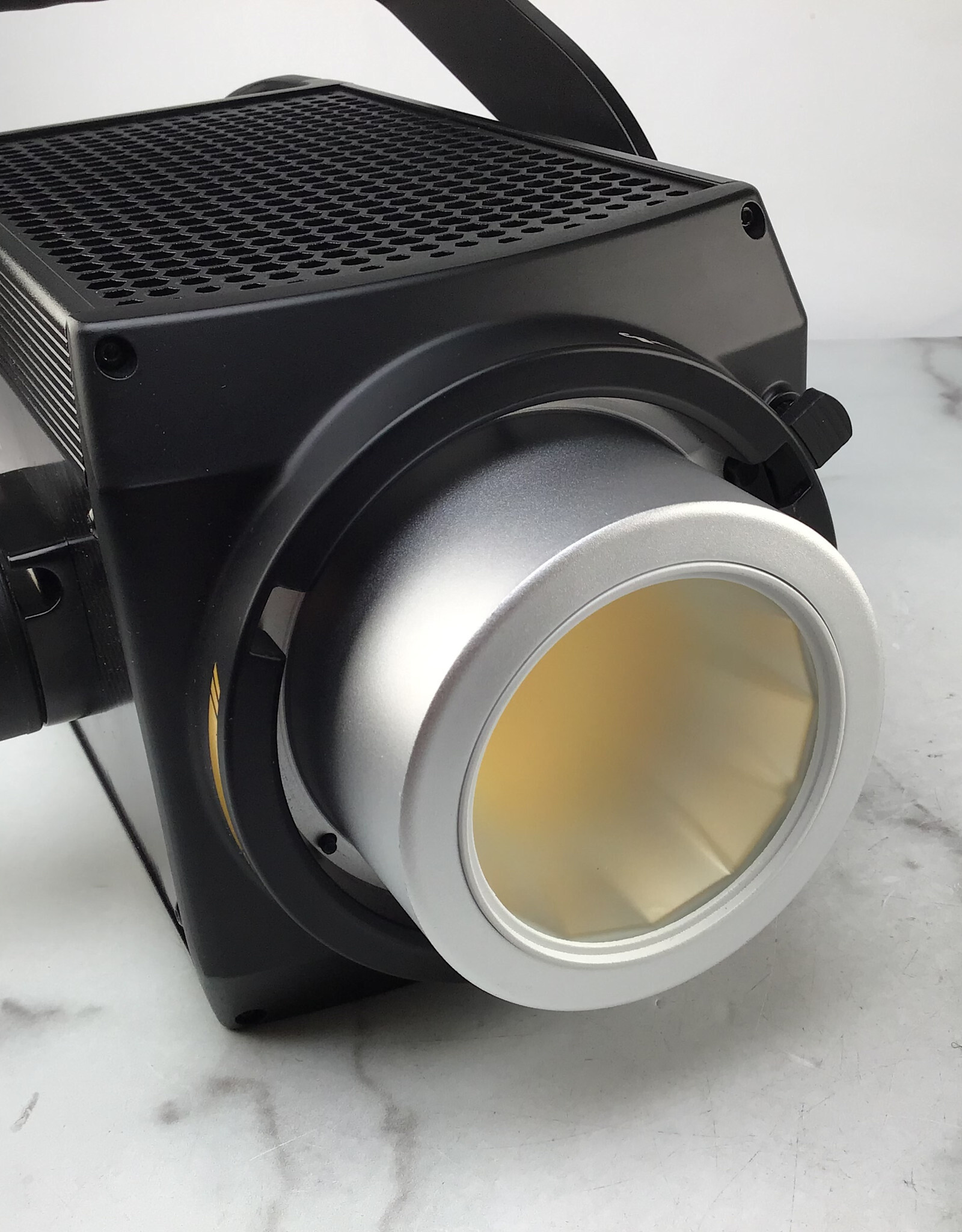 Nanlite Nanlite Forza 500B II LED Light in Case Used Good