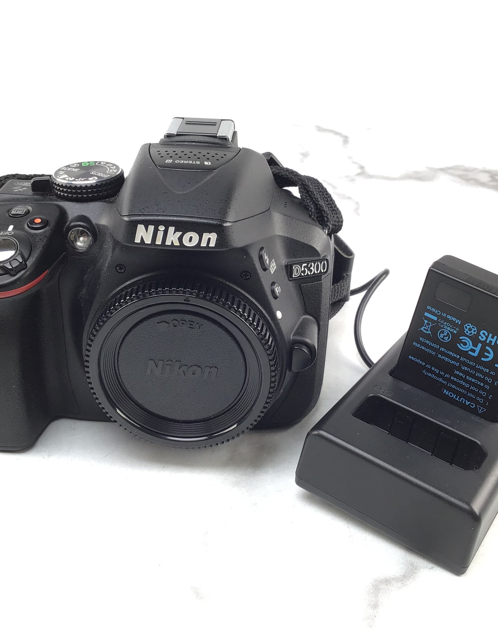 NIKON Nikon D5300 Camera Body Shutter Count 5750 Used Good