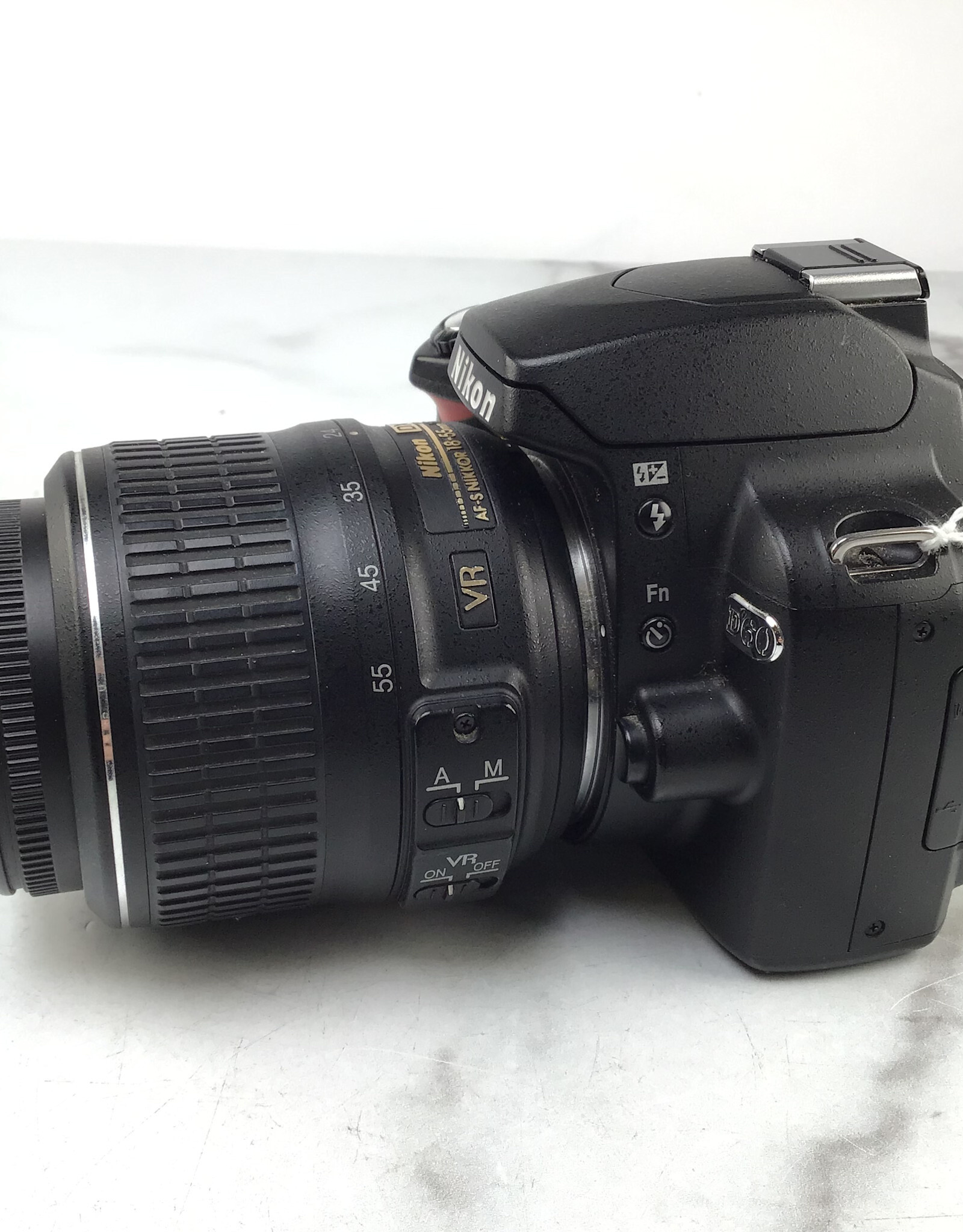 NIKON Nikon D60 Camera w/ 18-55mm Used Good