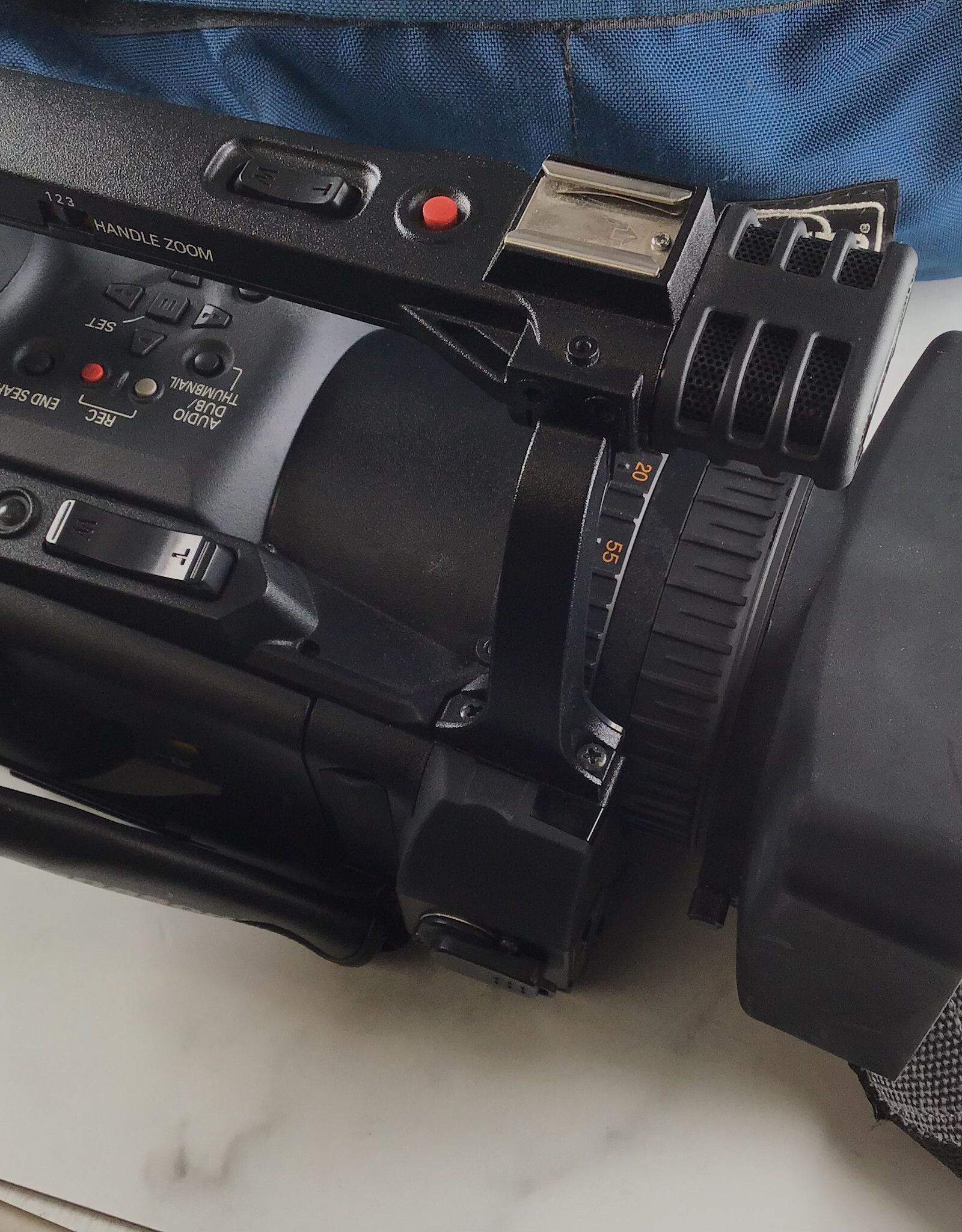 PANASONIC Panasonic AG-HVX205A Camcorder Outfit 23 Hours Used Good