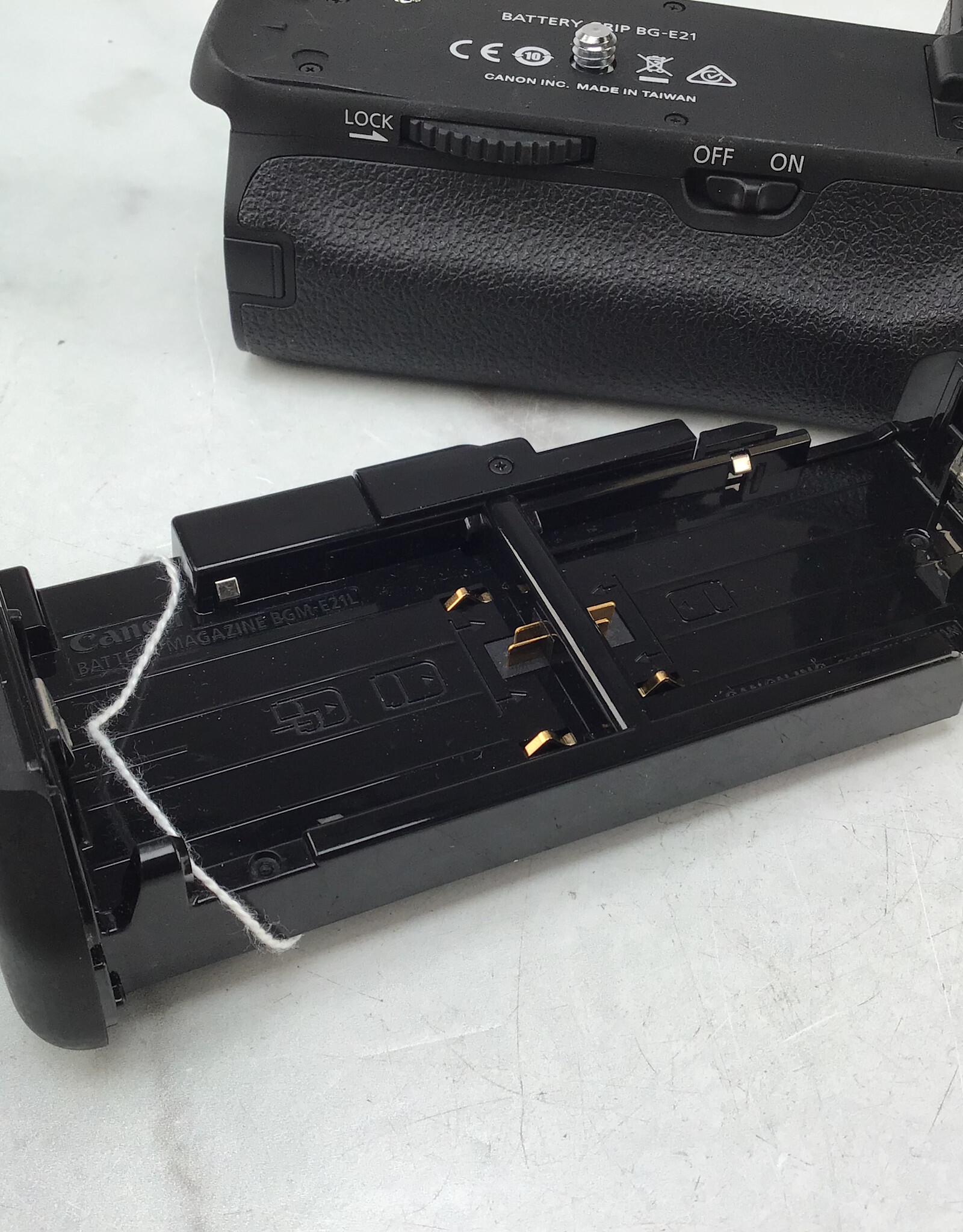 CANON Canon BG-E21 Grip for 6D Mark II Used Good