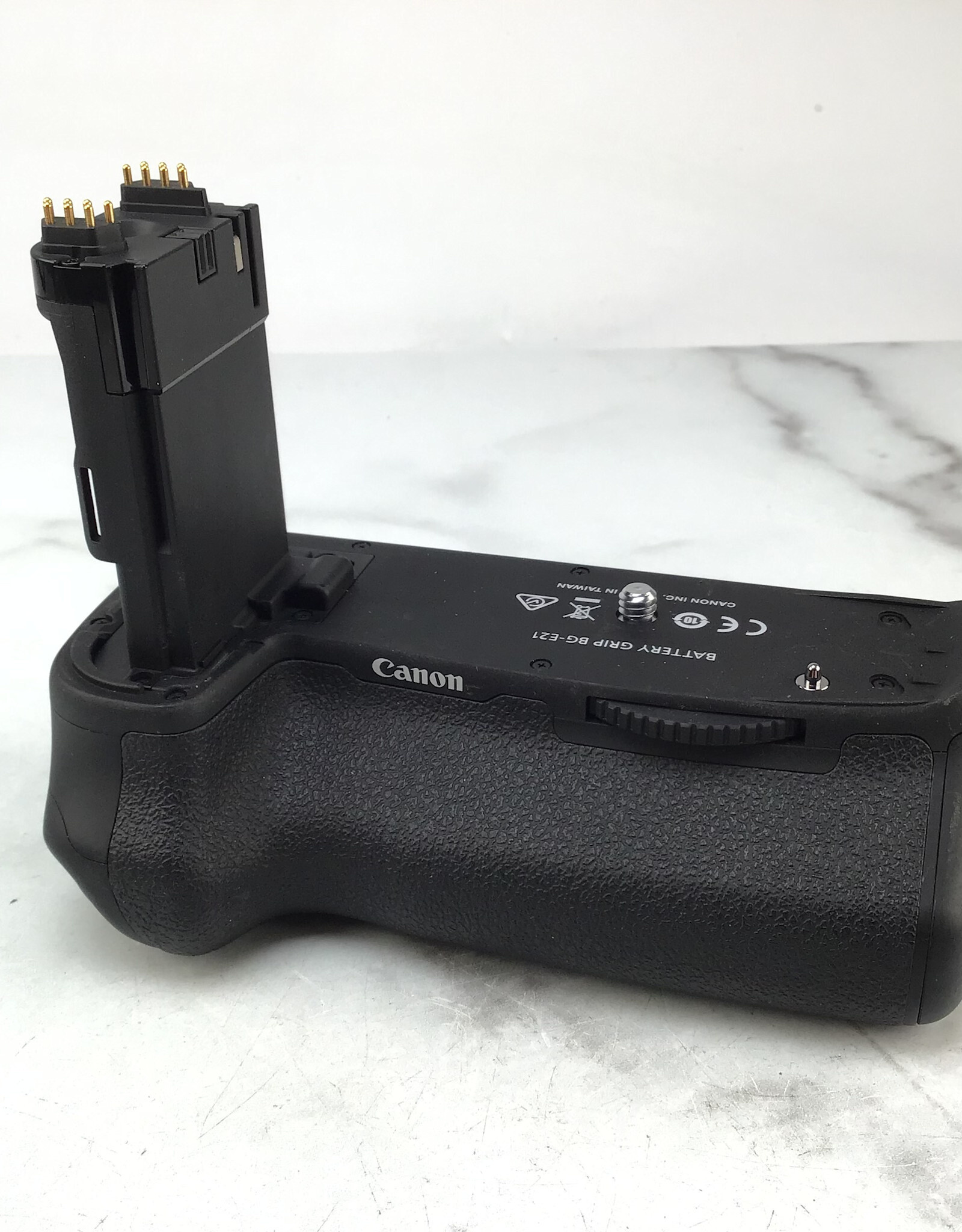 CANON Canon BG-E21 Grip for 6D Mark II Used Good