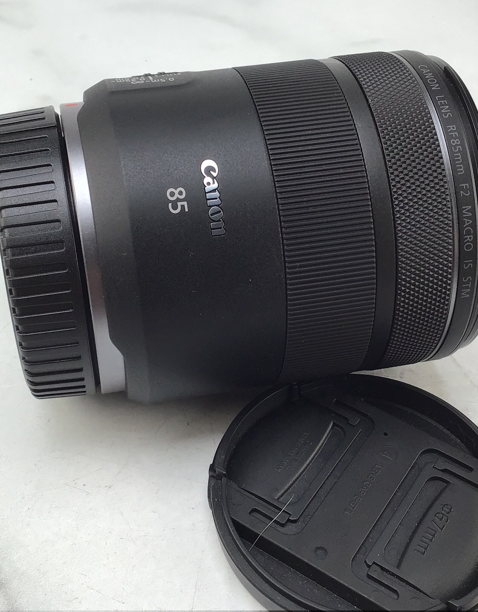 CANON Canon RF 85mm f2 Macro IS STM Lens Used Good