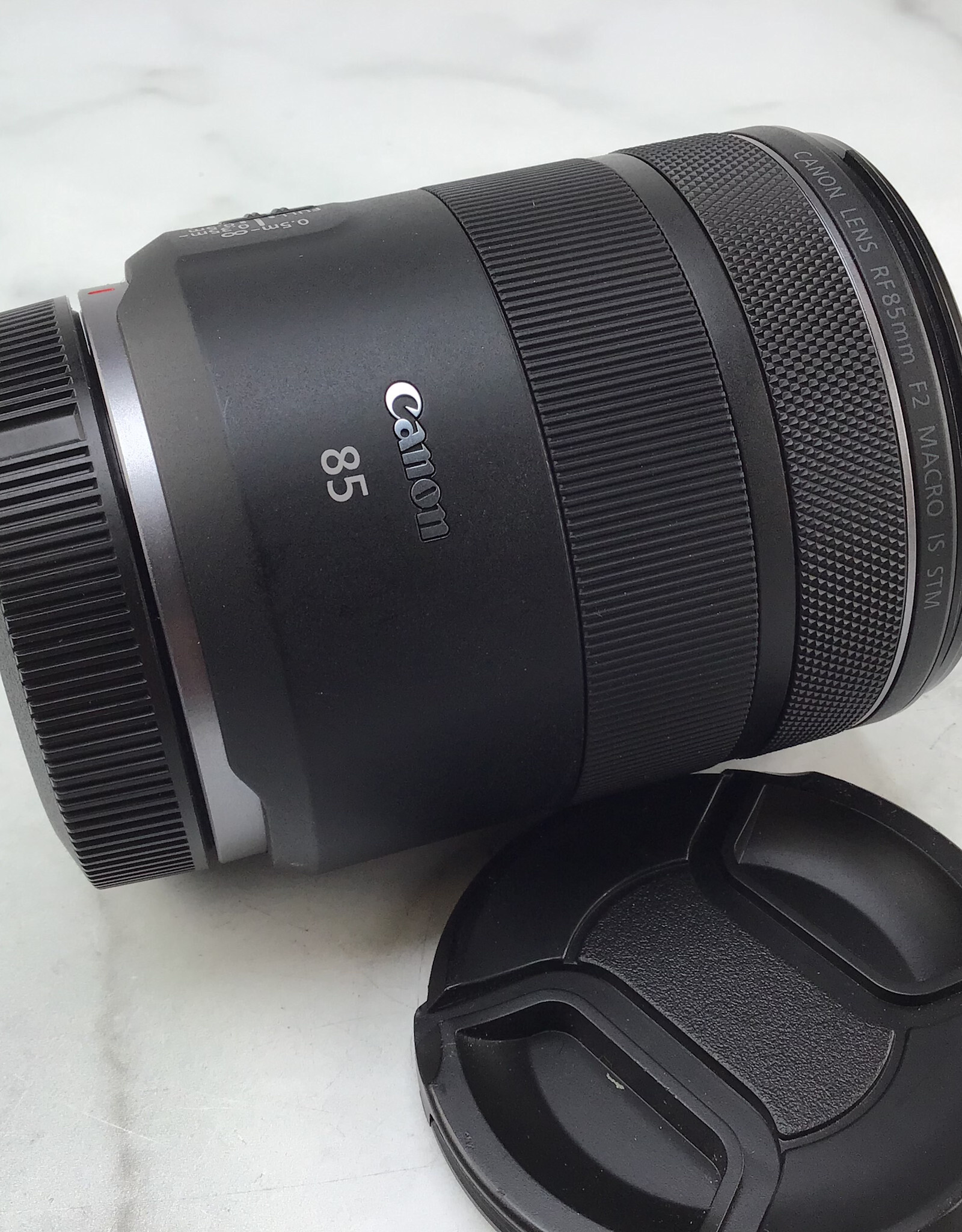 CANON Canon RF 85mm f2 Macro IS STM Lens Used Good