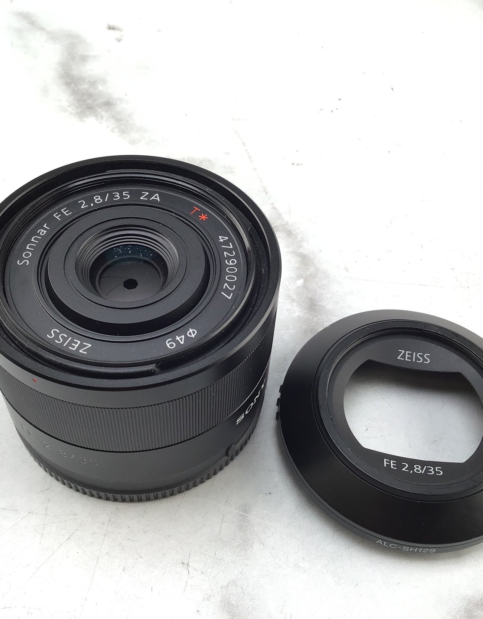 SONY Sony FE Zeiss Sonnar 35mm f2.8 ZA Lens Used Good