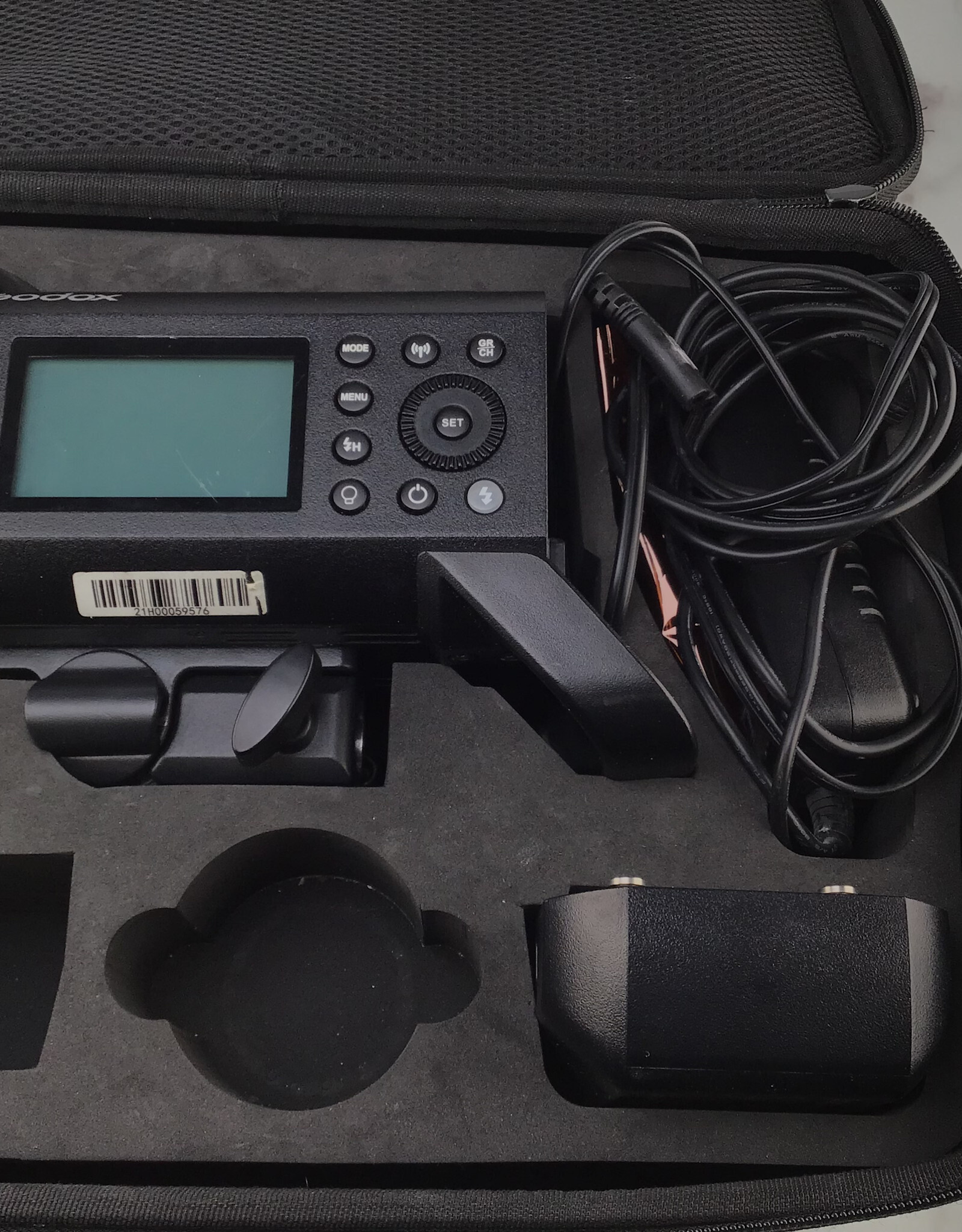 GODOX Godox AD400Pro Flash in Case, No Bulb Cover Used Good