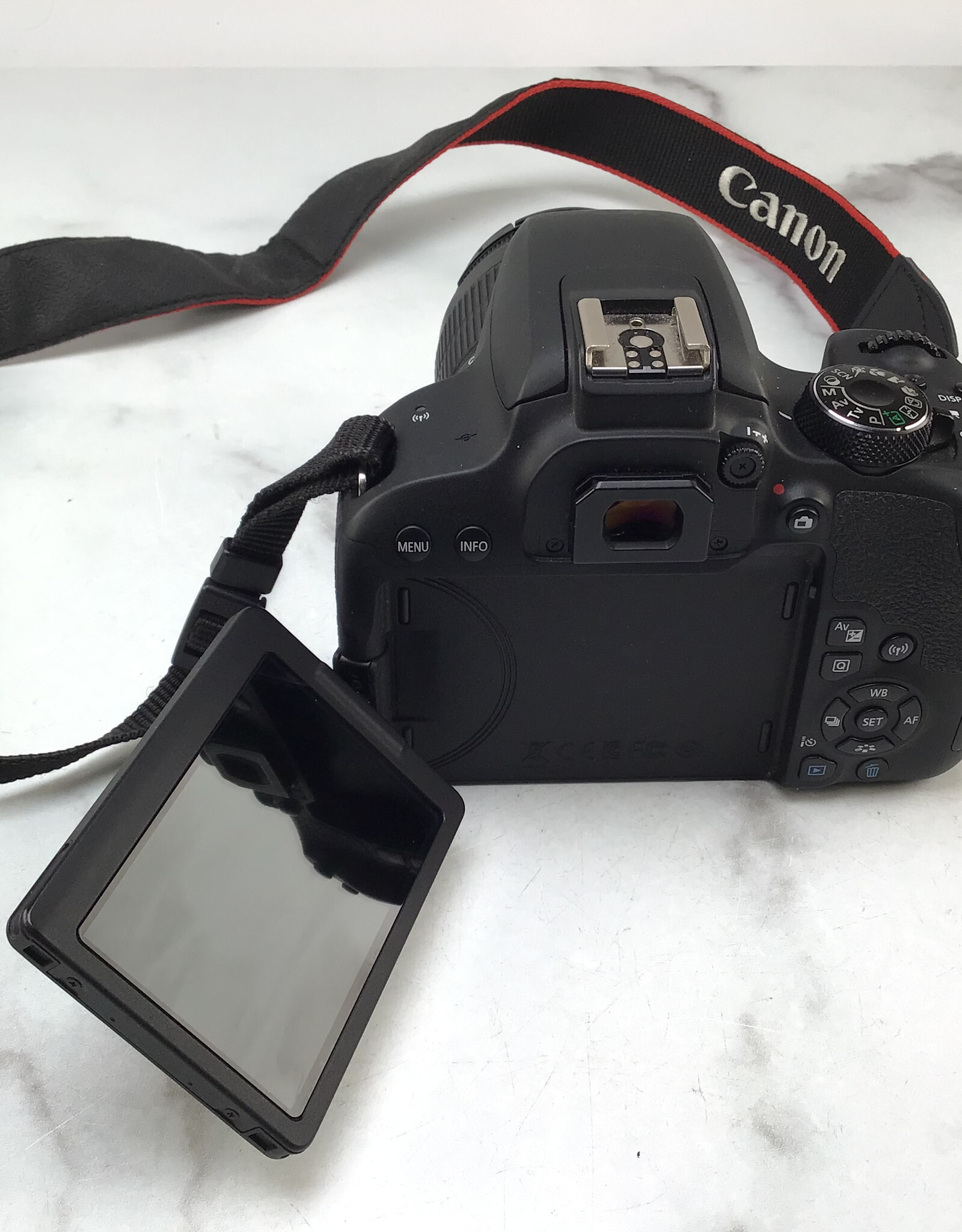 CANON Canon Rebel T7i Camera w/ 18-55mm IS II Used Good